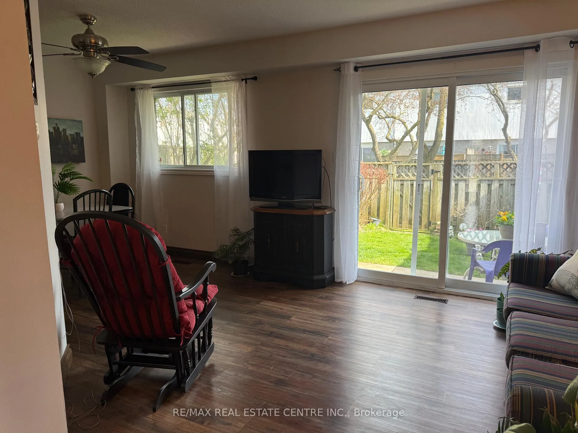 Photo 10 of Unit 21, 325 William Street, Shelburne — HOMEH