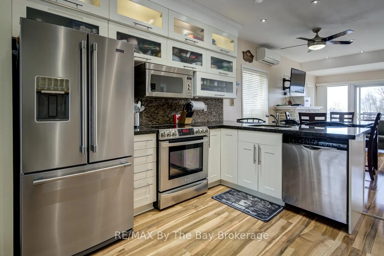 Photo 11 of Unit 1, 216 River Road E, Wasaga Beach — HOMEH