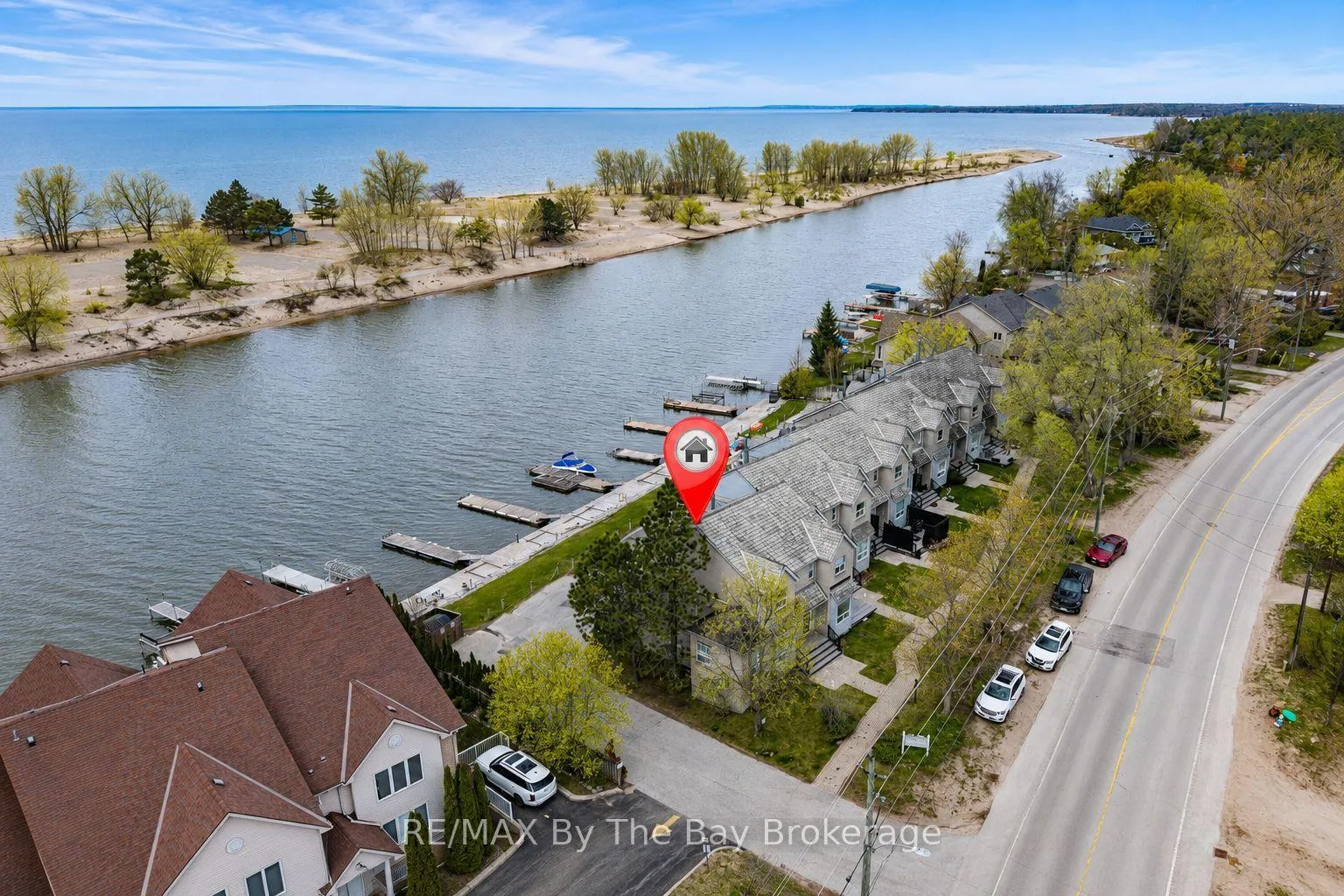 Photo of Unit 1, 216 River Road E