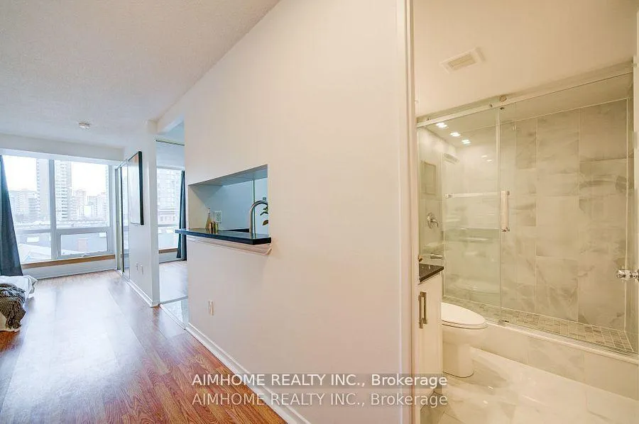 Photo 3 of Unit 603, 1055 Bay Street, Toronto, Bay Street Corridor — HOMEH