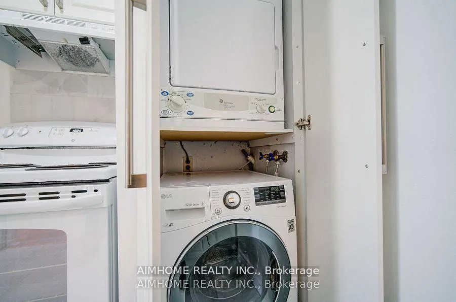 Photo 19 of Unit 603, 1055 Bay Street, Toronto, Bay Street Corridor — HOMEH
