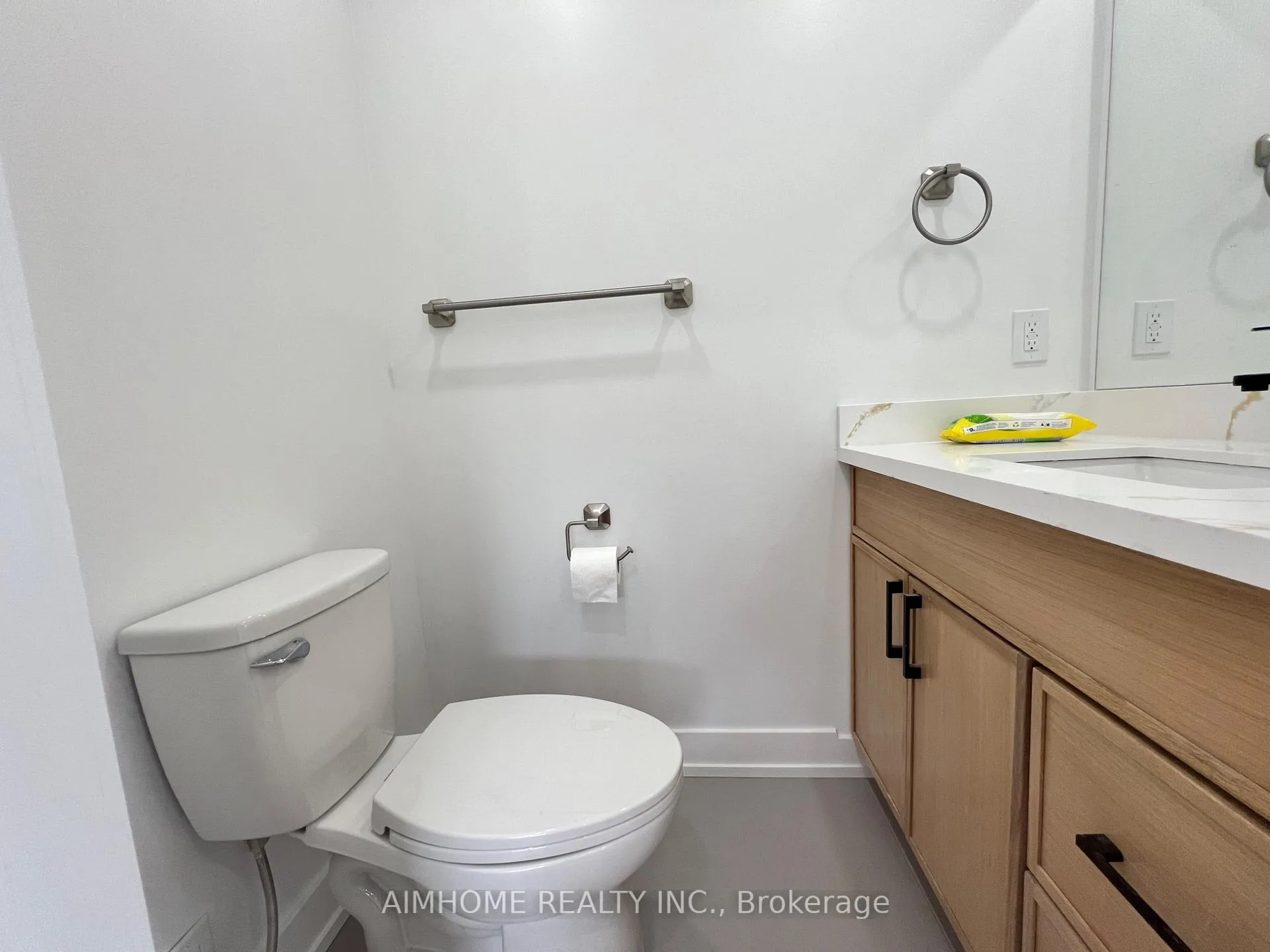 Photo 19 of 22 Denver Place, Scarborough, Woburn — HOMEH