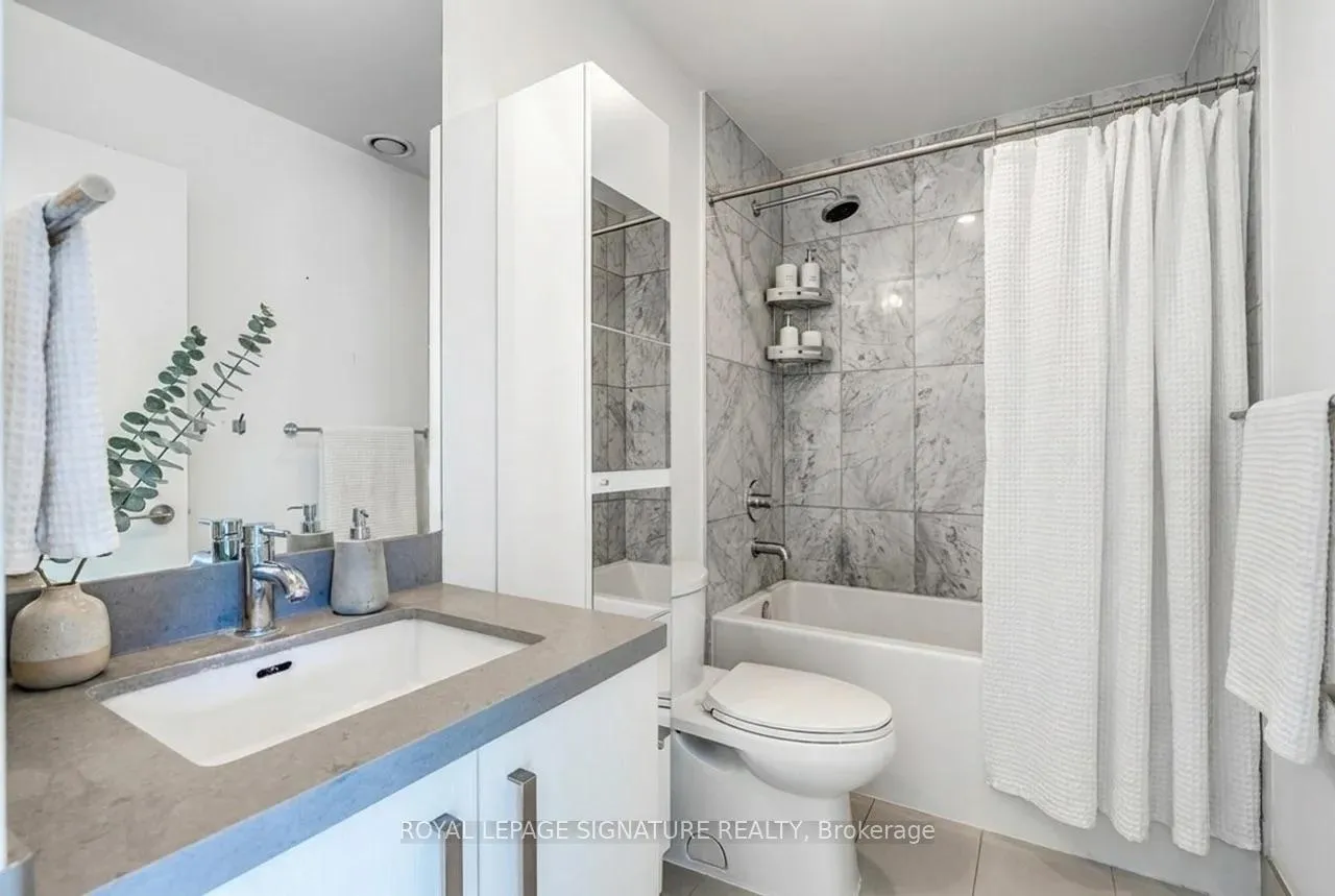 Photo 3 of Unit N430, 455 Front Street E, Toronto, Waterfront Communities — HOMEH