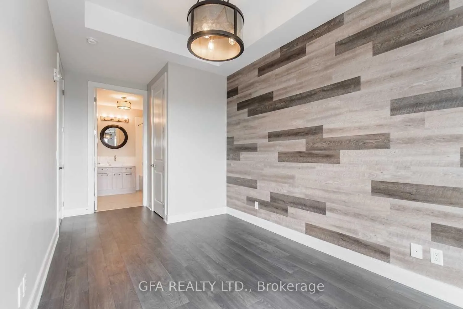 Photo 5 of Unit 1105, 150 Main Street W, Hamilton, Central — HOMEH
