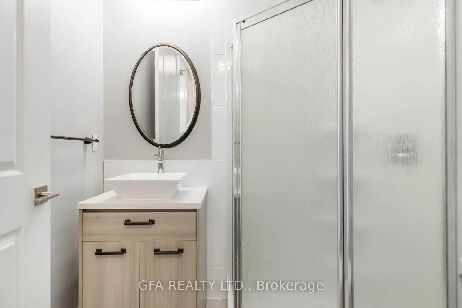 Photo 12 of Unit 1105, 150 Main Street W, Hamilton, Central — HOMEH