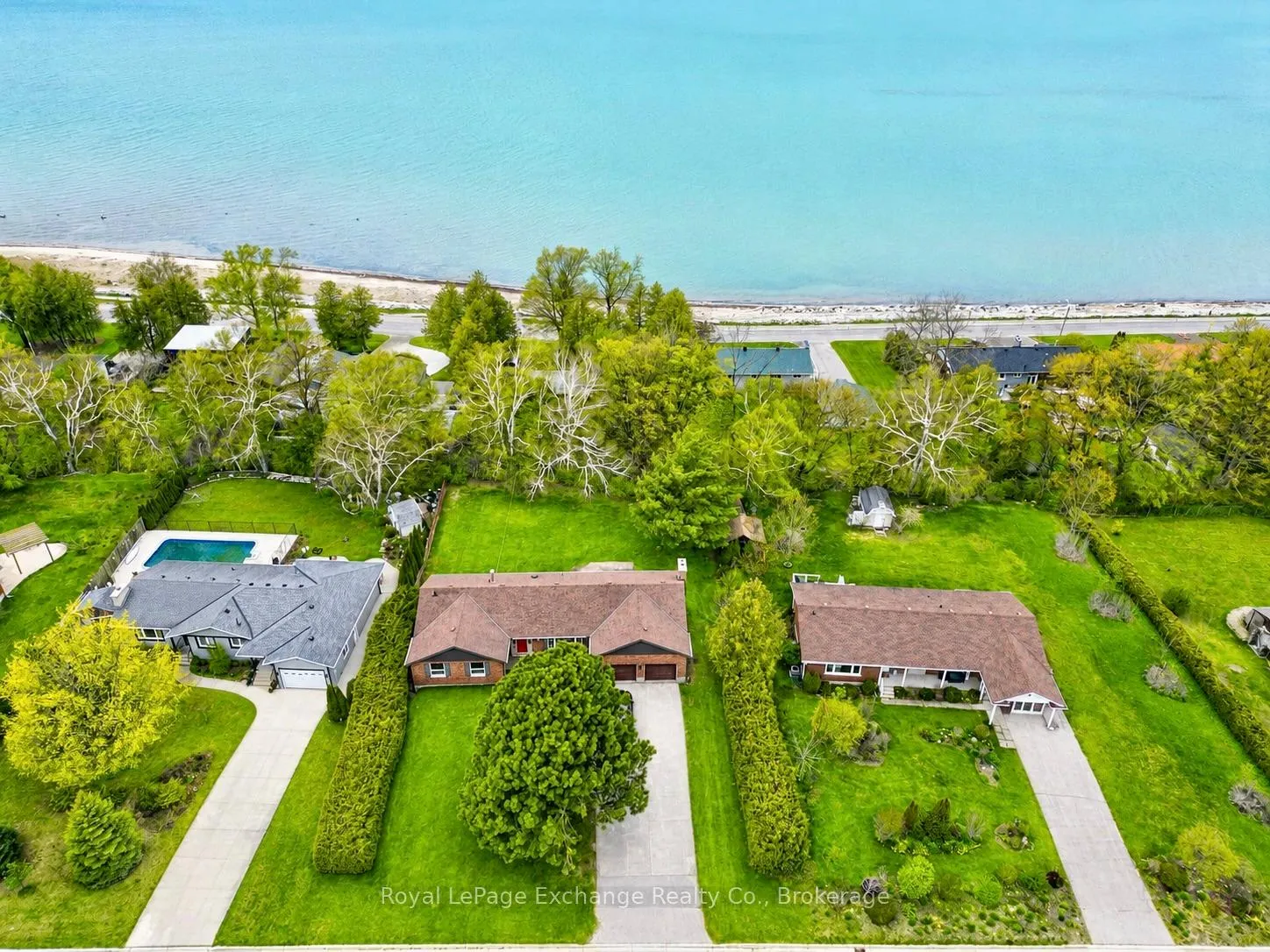 Photo 25 of 96 Penetangore Row, Kincardine — HOMEH