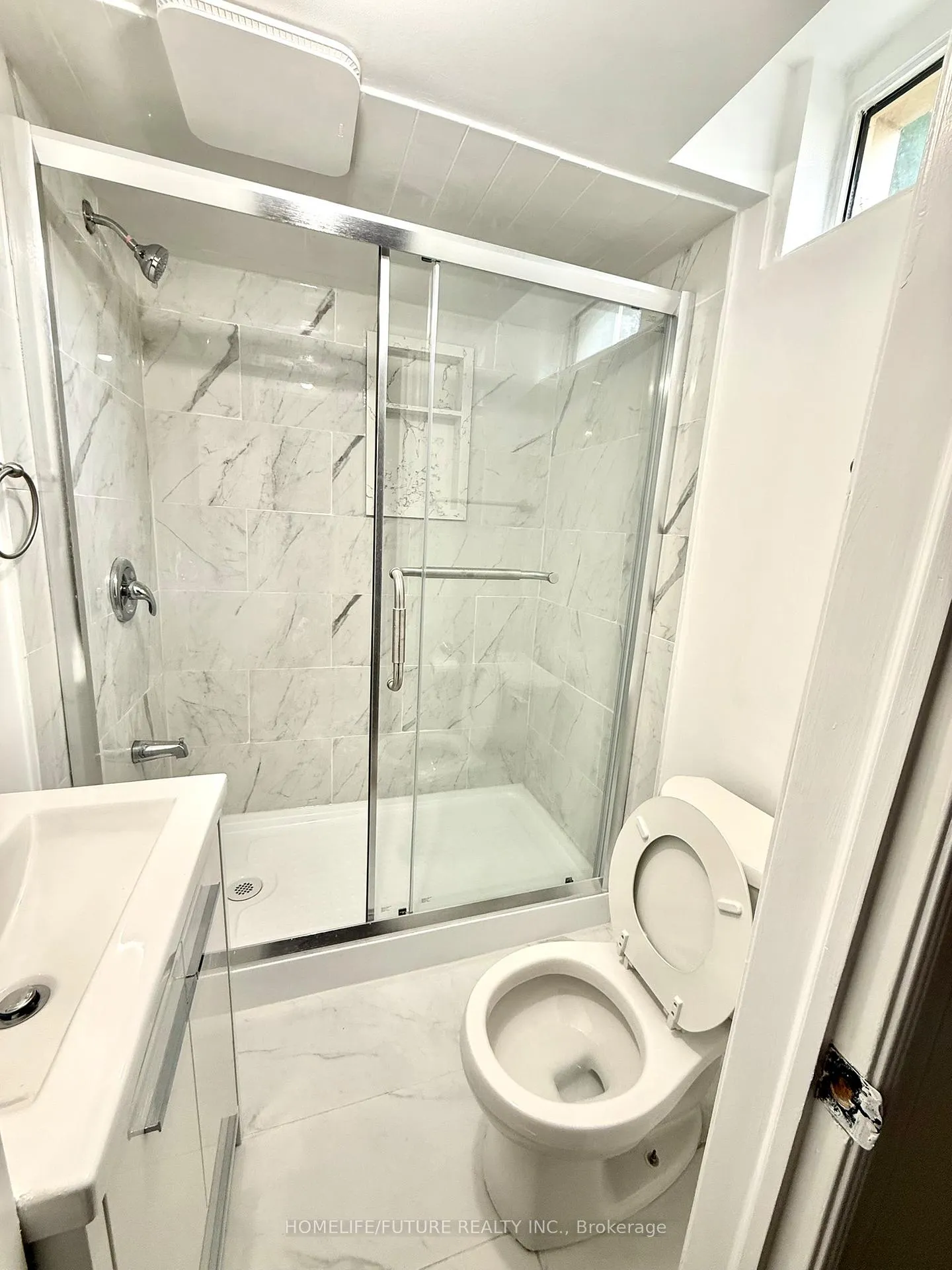 Photo 37 of 86 Robinson Crescent, Whitby, Pringle Creek — HOMEH