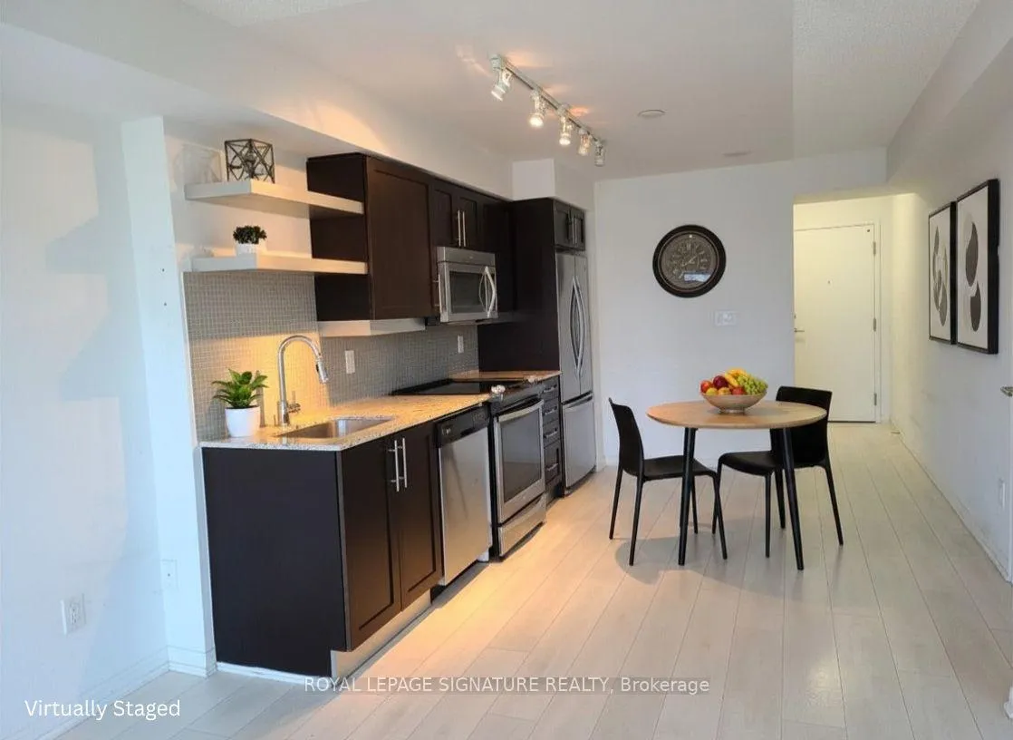 Photo 3 of Unit 2107, 400 Adelaide Street E, Toronto, Moss Park — HOMEH