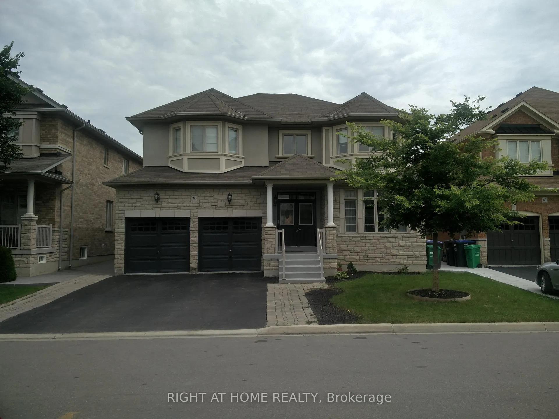 Photo 1 of 39 Daleridge Crescent, Brampton, Bram East — HOMEH