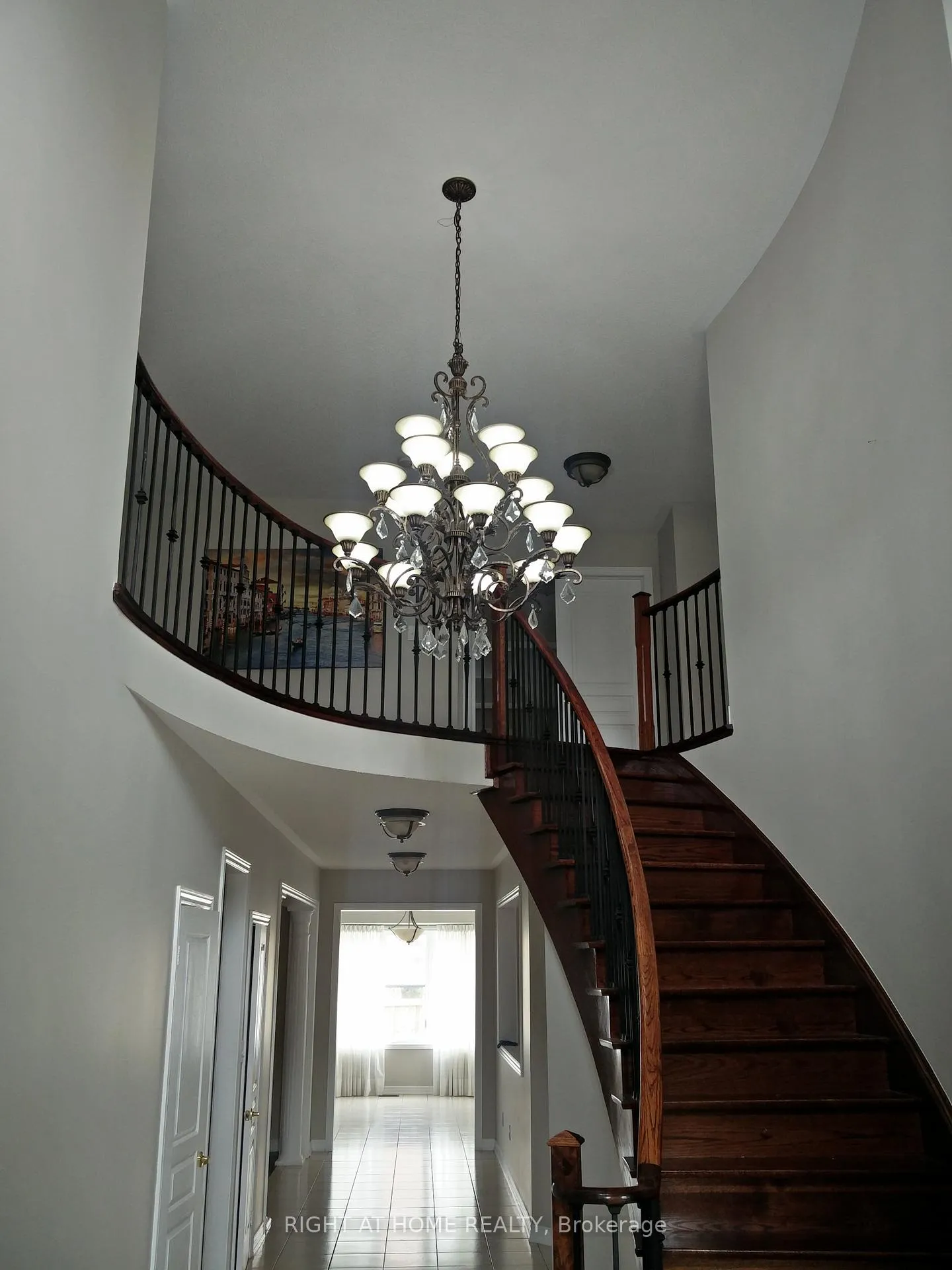 Photo 4 of 39 Daleridge Crescent, Brampton, Bram East — HOMEH