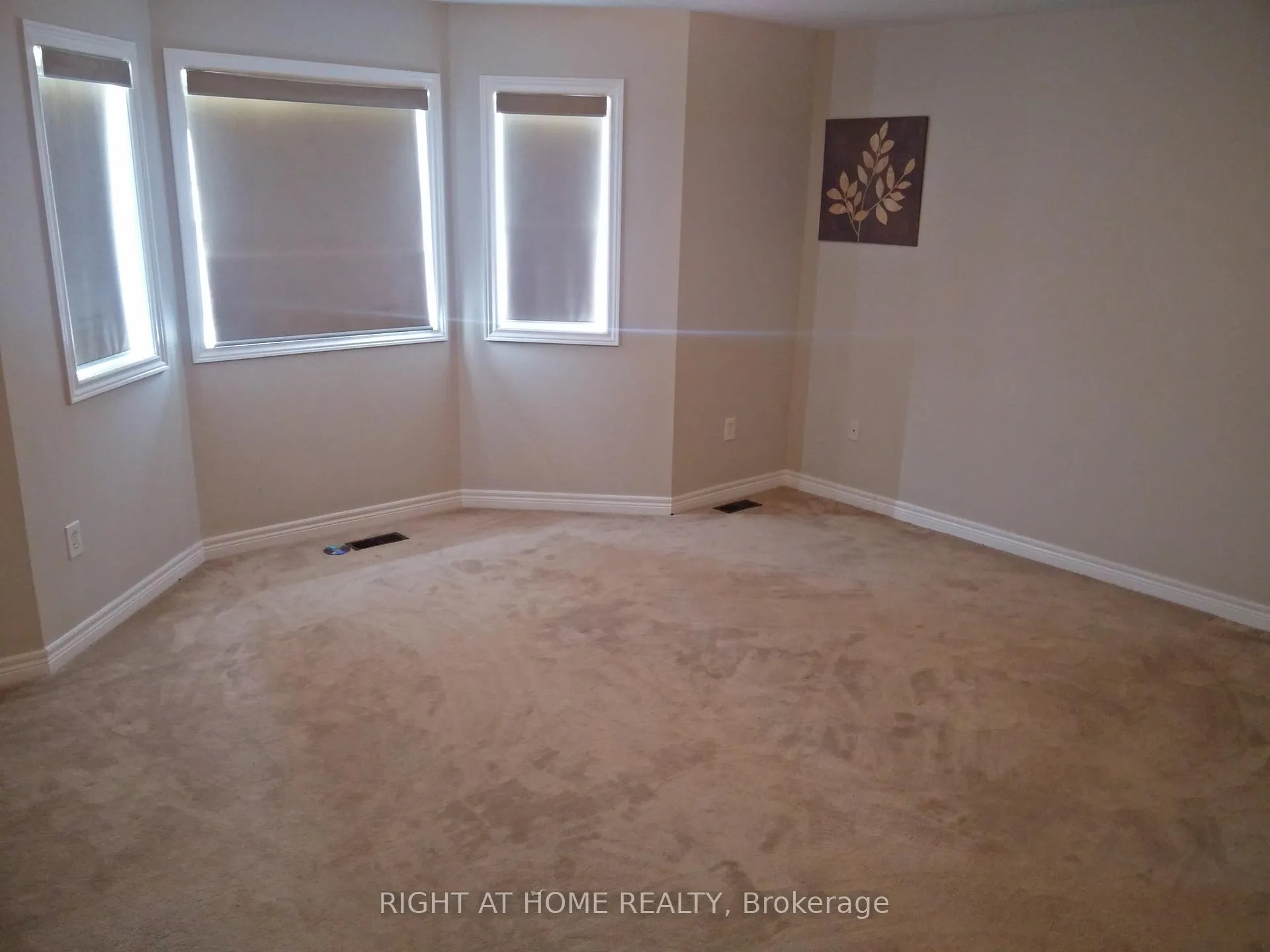 Photo 9 of 39 Daleridge Crescent, Brampton, Bram East — HOMEH