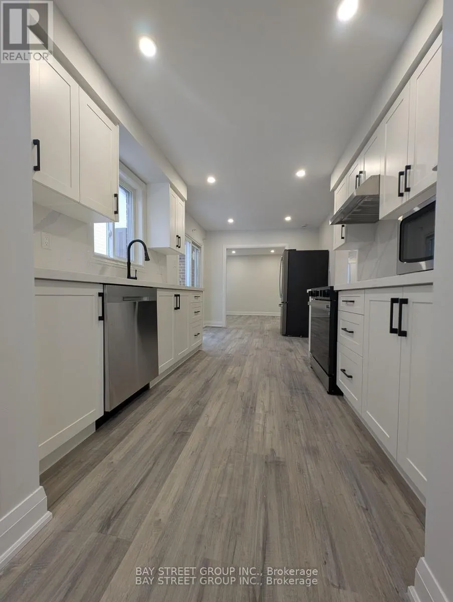 Photo 8 of 44 Lilac Avenue, Markham, Aileen-Willowbrook — HOMEH