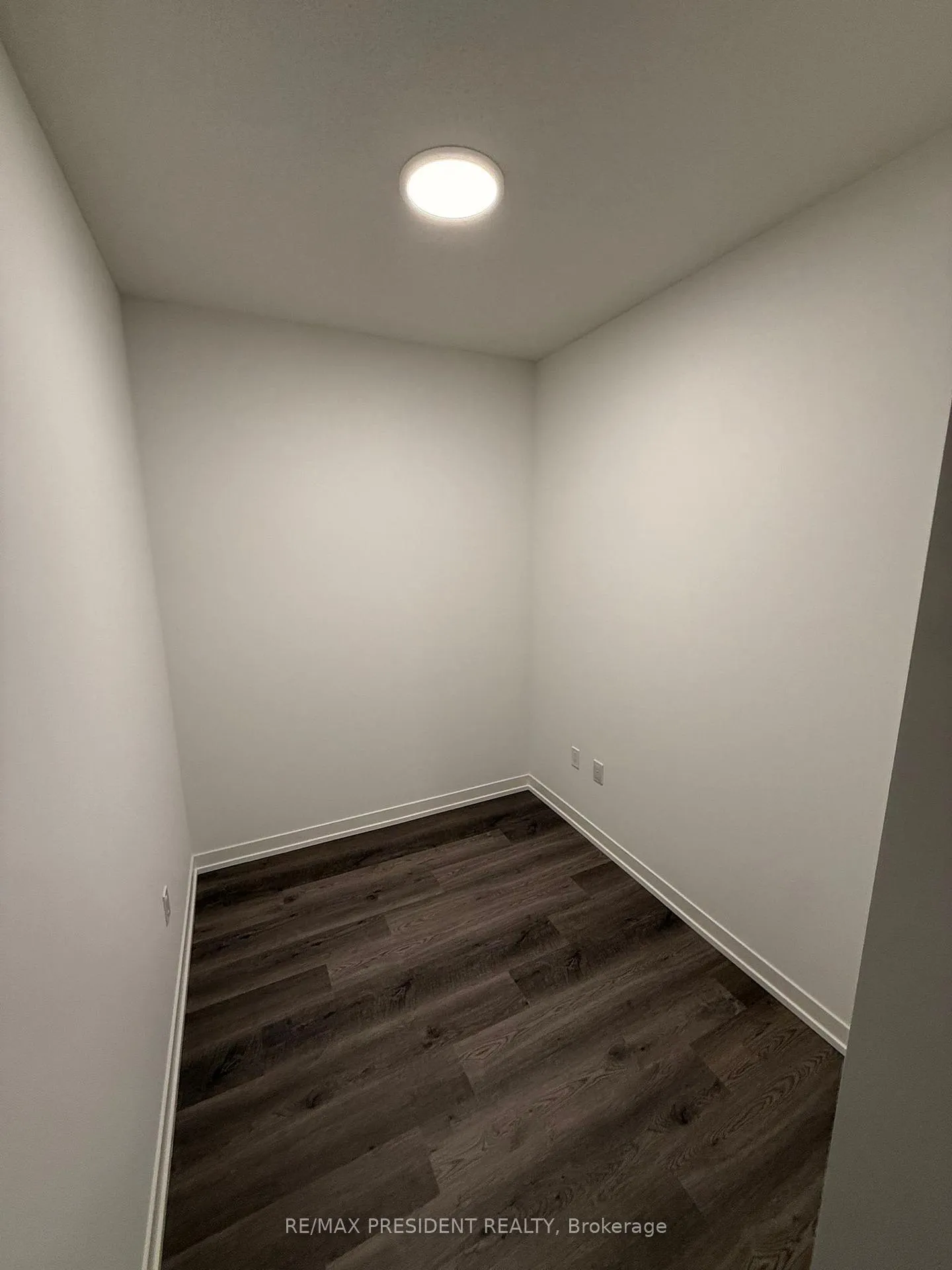Photo 11 of Unit 3107, 8 Interchange Way, Vaughan, Vaughan Corporate Centre — HOMEH