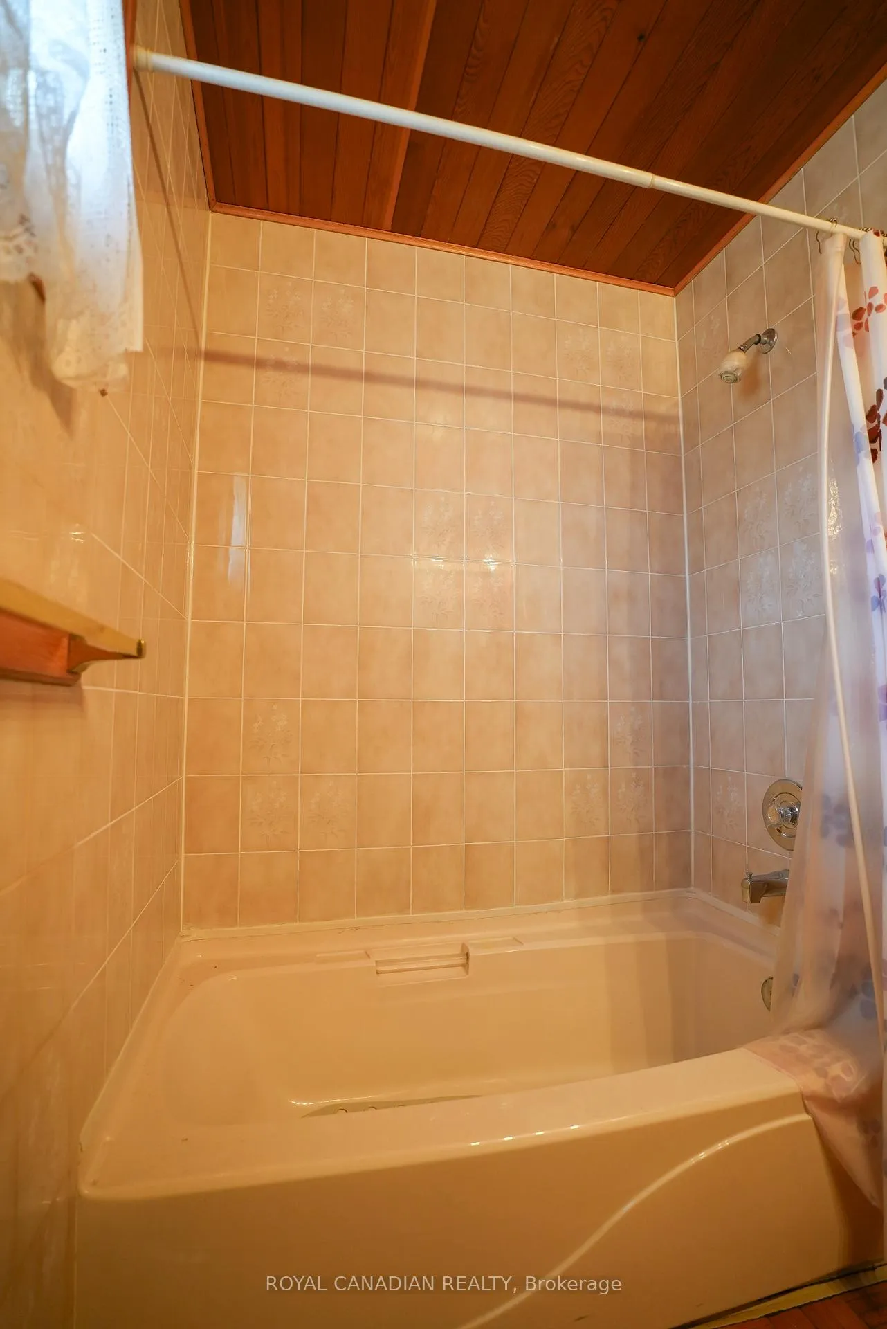Photo 46 of 67 Sutherland Avenue, Brampton, Madoc — HOMEH