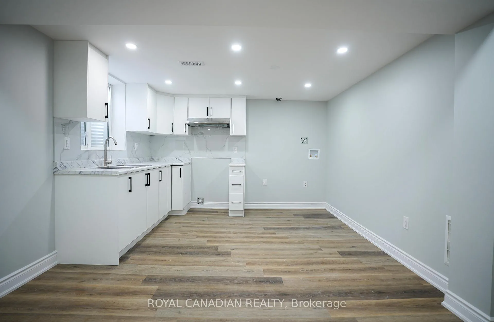 Photo 24 of 67 Sutherland Avenue, Brampton, Madoc — HOMEH
