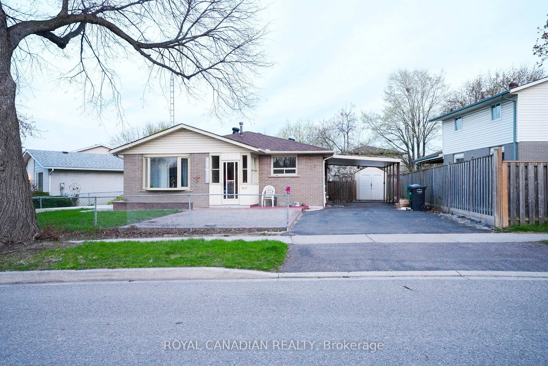 Photo 2 of 67 Sutherland Avenue, Brampton, Madoc — HOMEH