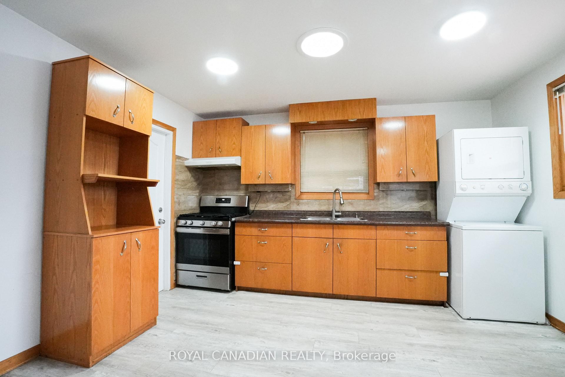 Photo 7 of 67 Sutherland Avenue, Brampton, Madoc — HOMEH
