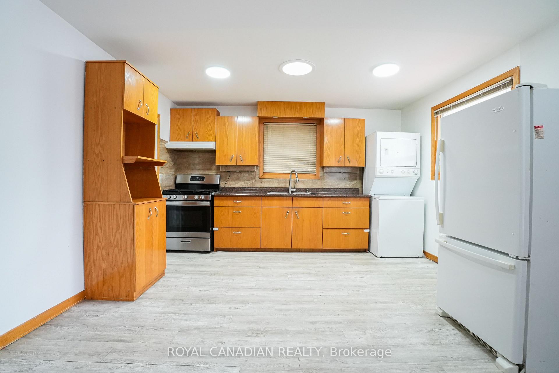 Photo 8 of 67 Sutherland Avenue, Brampton, Madoc — HOMEH