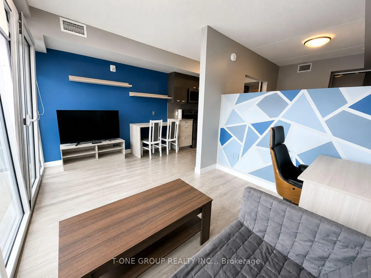 Photo 2 of Unit 710, 250 Albert Street, Waterloo, Beechwood/University — HOMEH