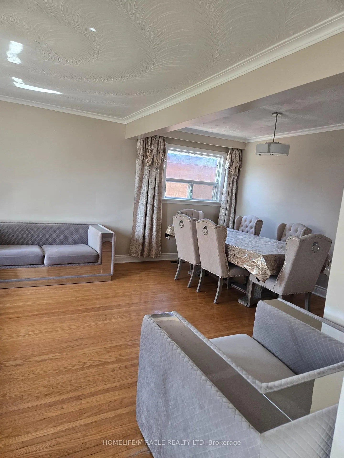 Photo 4 of 25 Chandlier Drive, Scarborough, Woburn — HOMEH