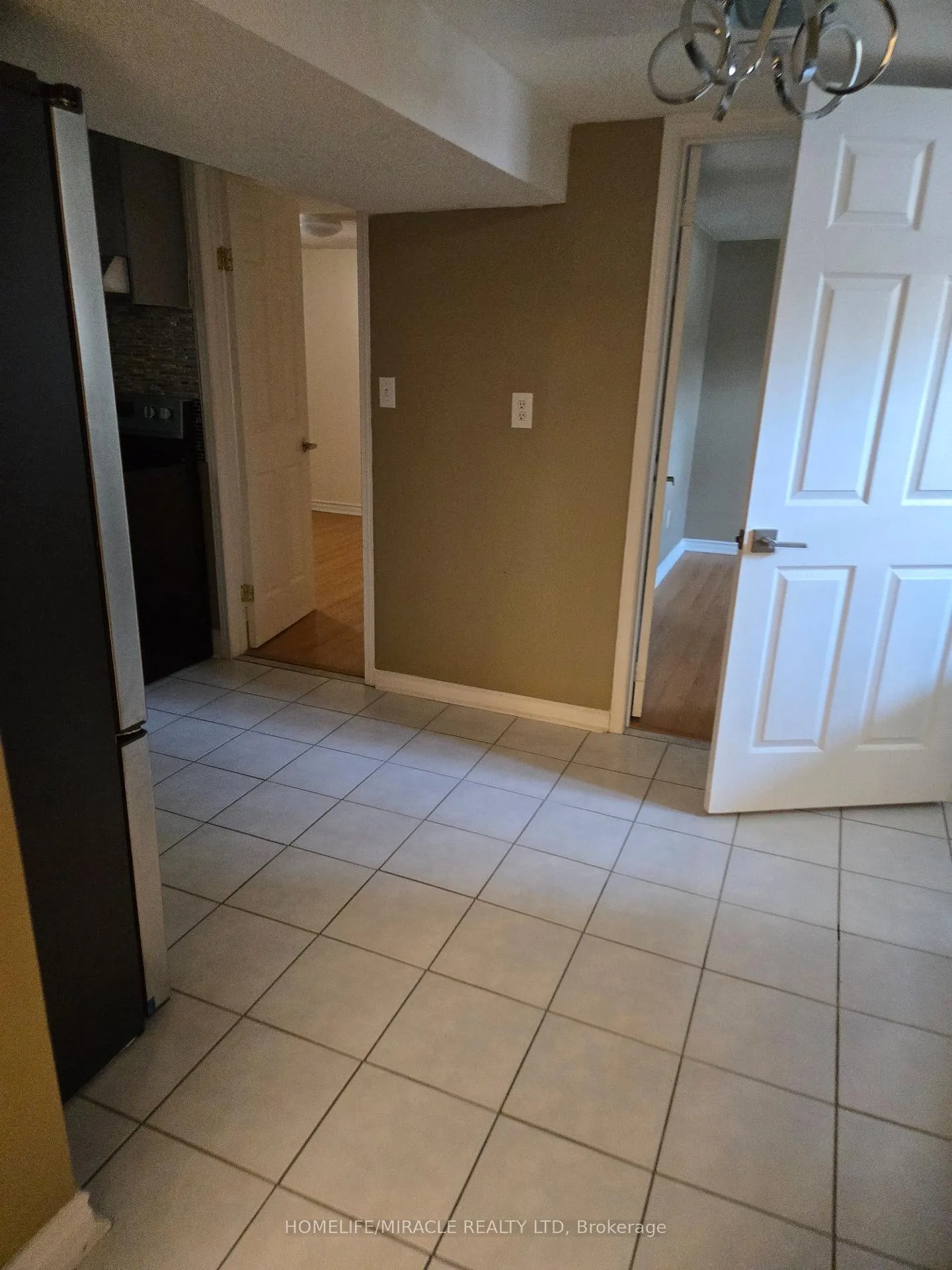 Photo 30 of 25 Chandlier Drive, Scarborough, Woburn — HOMEH