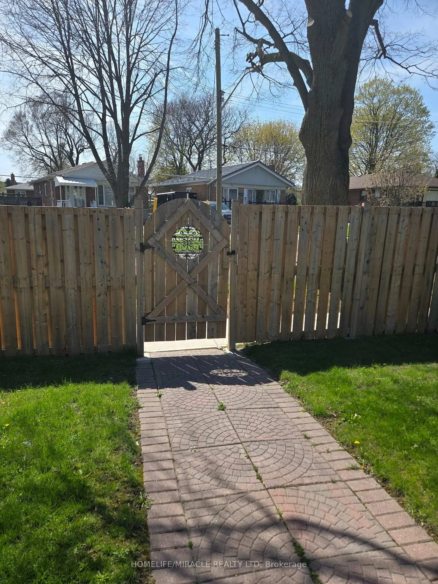 Photo 36 of 25 Chandlier Drive, Scarborough, Woburn — HOMEH