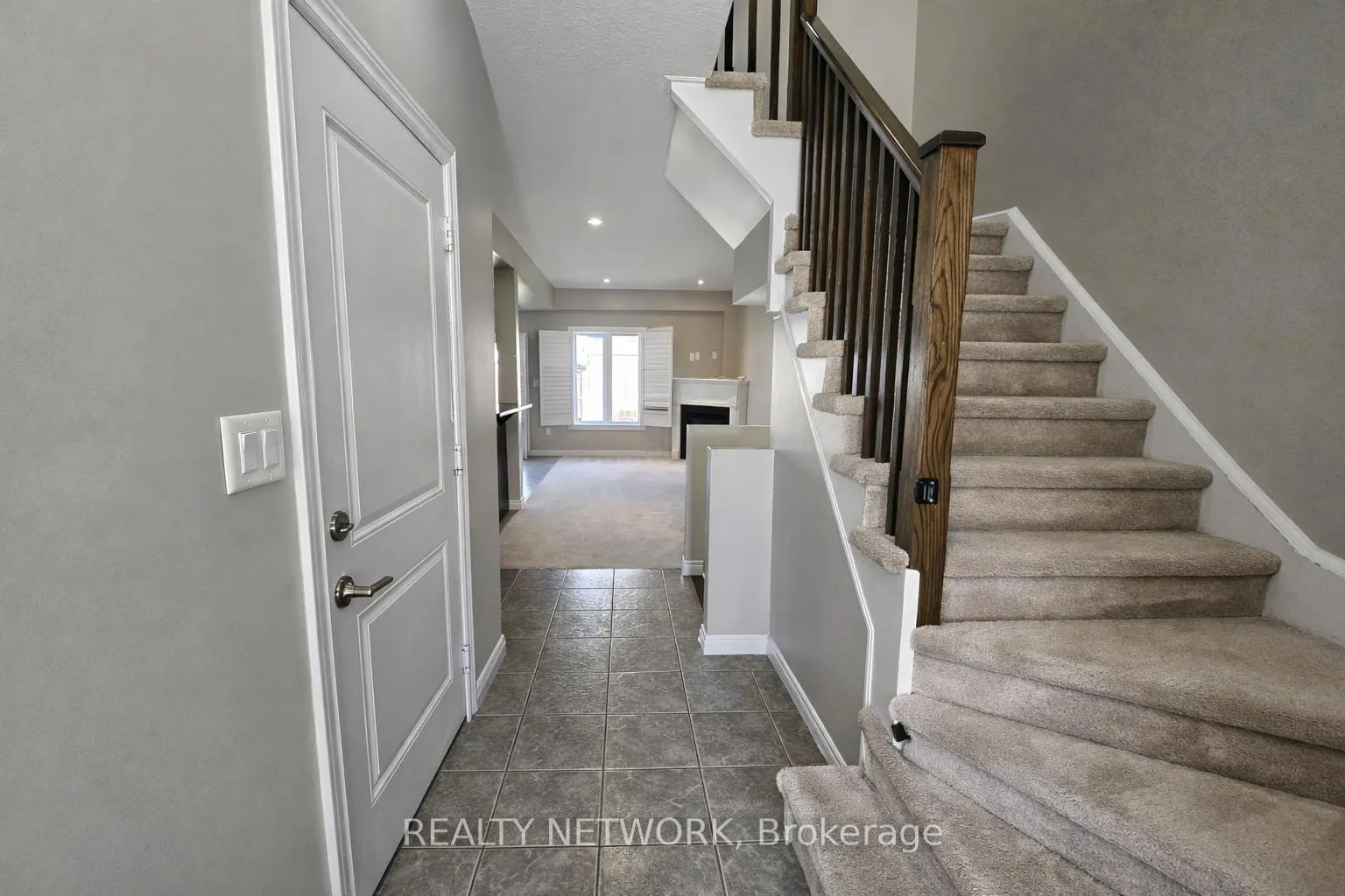Photo 5 of 31 Serenity Lane, Hamilton, Rural Glanbrook — HOMEH