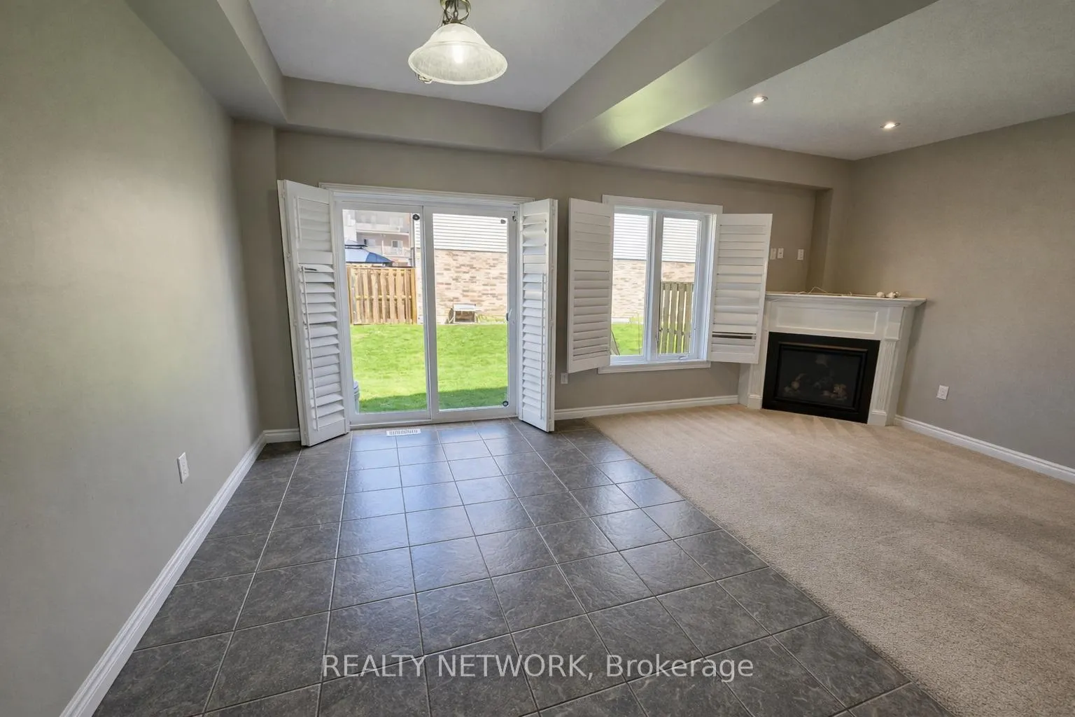 Photo 9 of 31 Serenity Lane, Hamilton, Rural Glanbrook — HOMEH