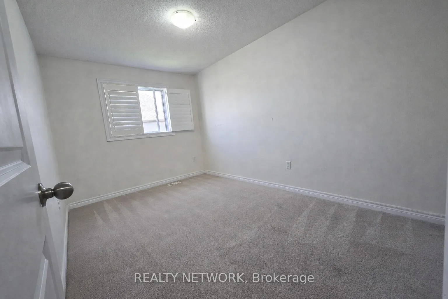 Photo 15 of 31 Serenity Lane, Hamilton, Rural Glanbrook — HOMEH