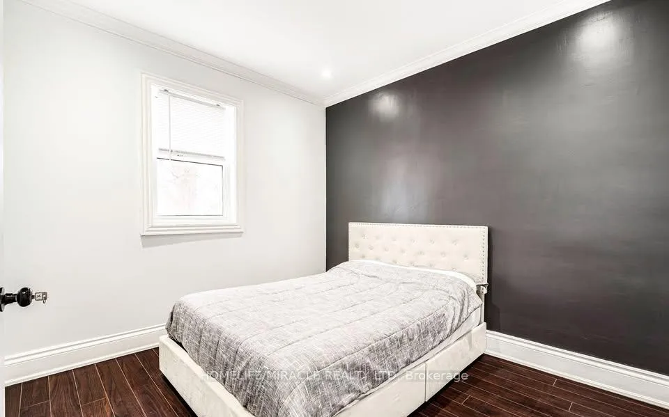 Photo 4 of 88 Niagara Street, Hamilton, Industrial Sector — HOMEH