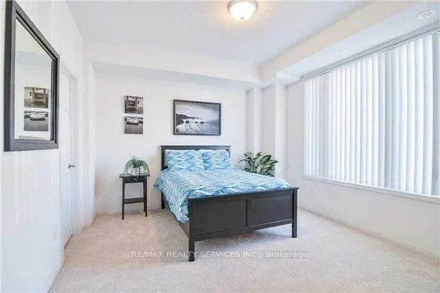 Photo 6 of 250 Sunny Meadow Boulevard, Brampton, Sandringham-Wellington — HOMEH