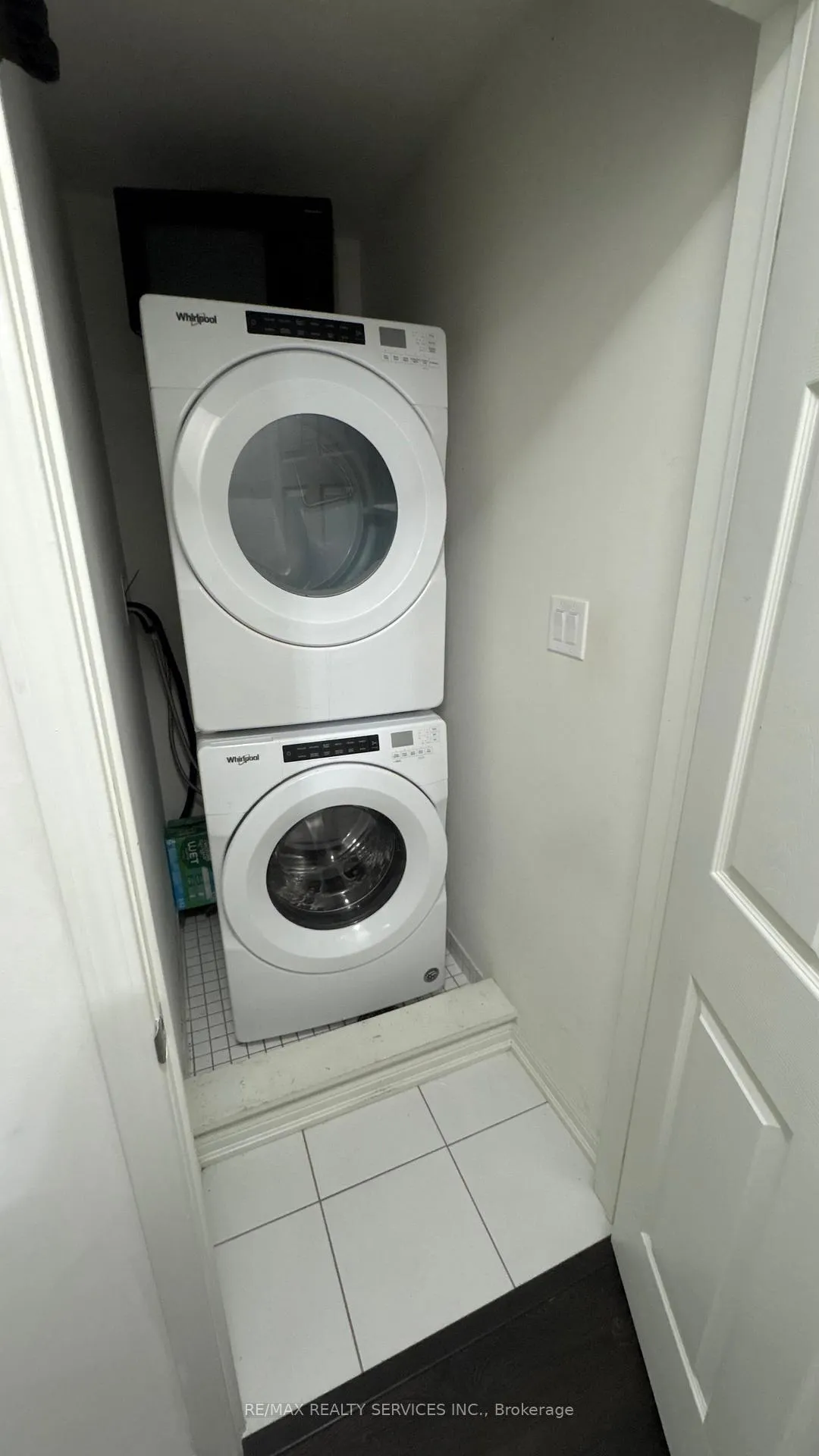 Photo 11 of 250 Sunny Meadow Boulevard, Brampton, Sandringham-Wellington — HOMEH