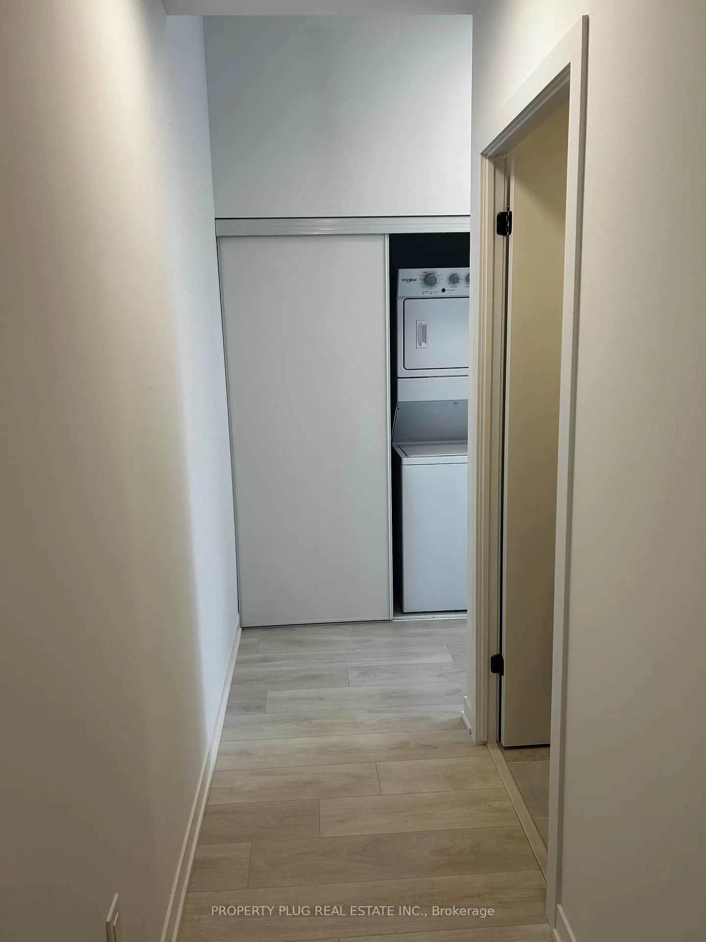 Photo 6 of Unit C907, 4878 Powers Common, Burlington, Alton — HOMEH