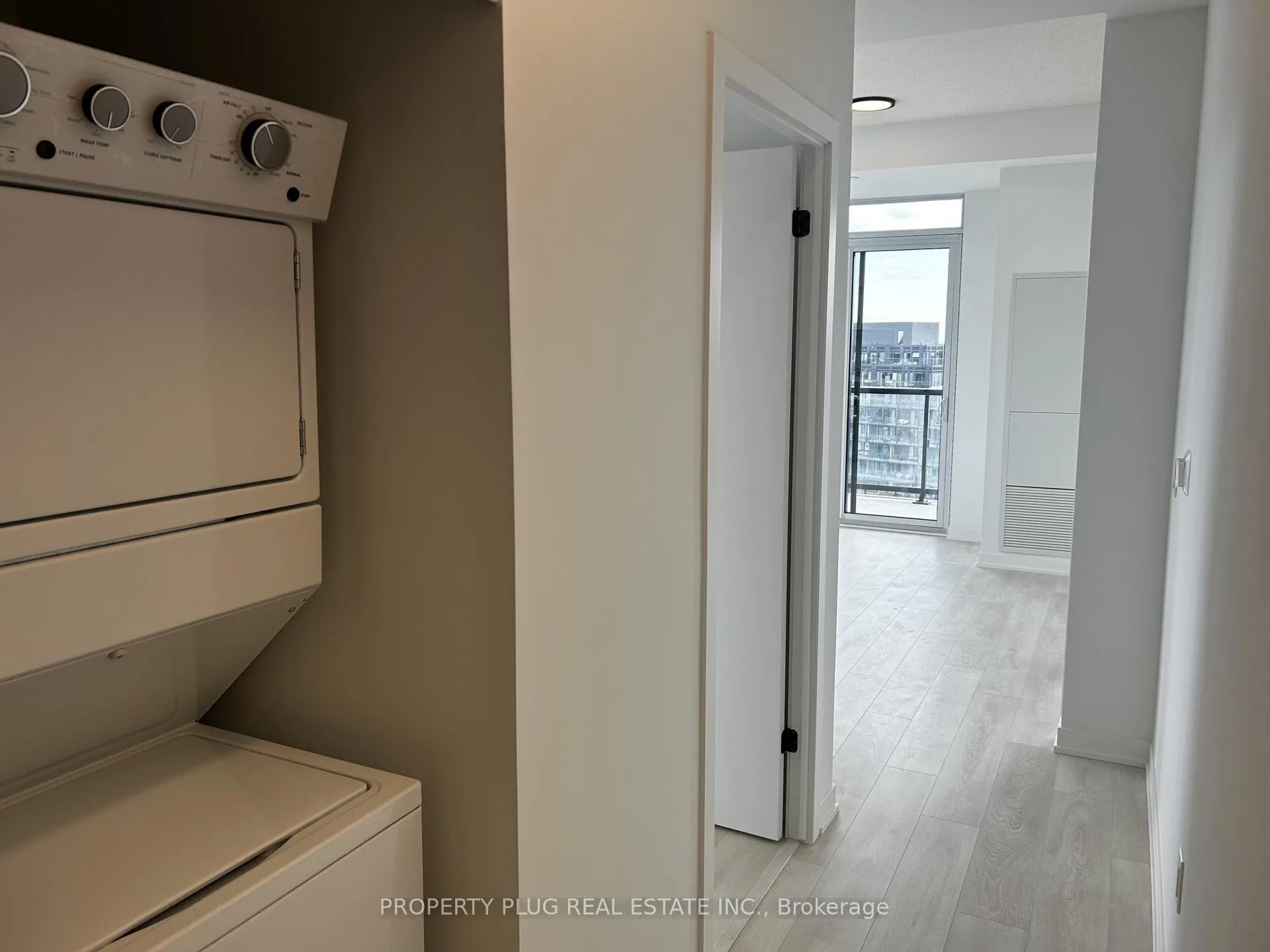 Photo 7 of Unit C907, 4878 Powers Common, Burlington, Alton — HOMEH