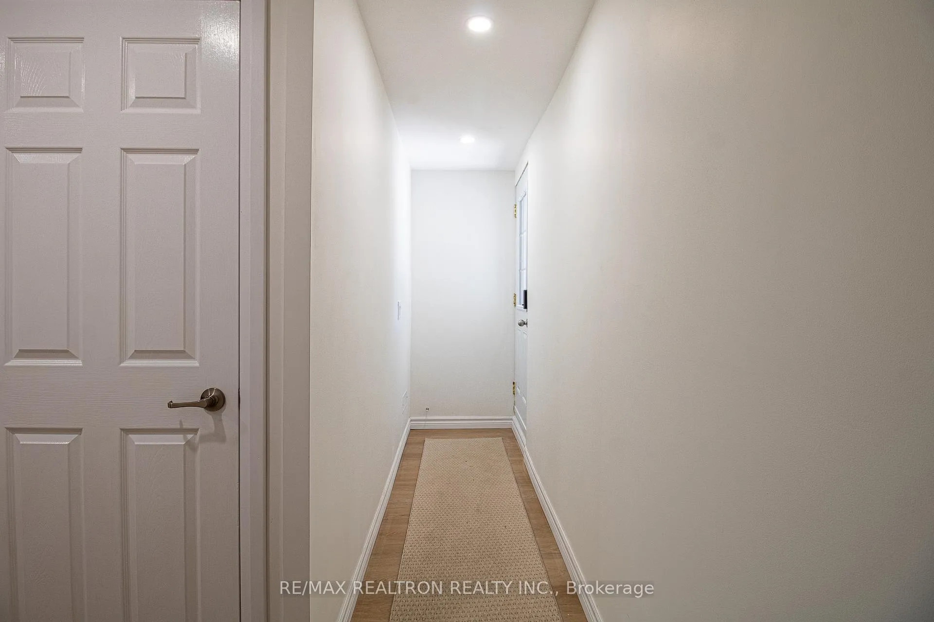 Photo 3 of Unit Lower, 96 Southdale Drive, Markham, Bullock — HOMEH
