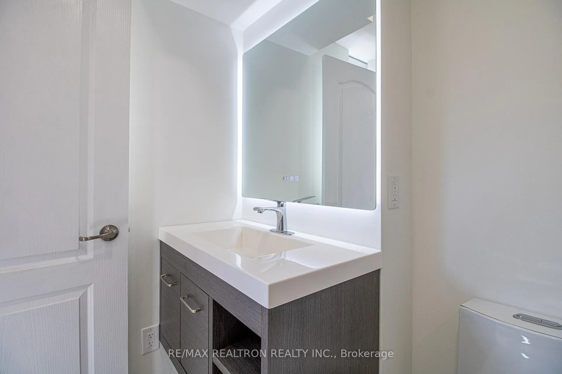 Photo 14 of Unit Lower, 96 Southdale Drive, Markham, Bullock — HOMEH