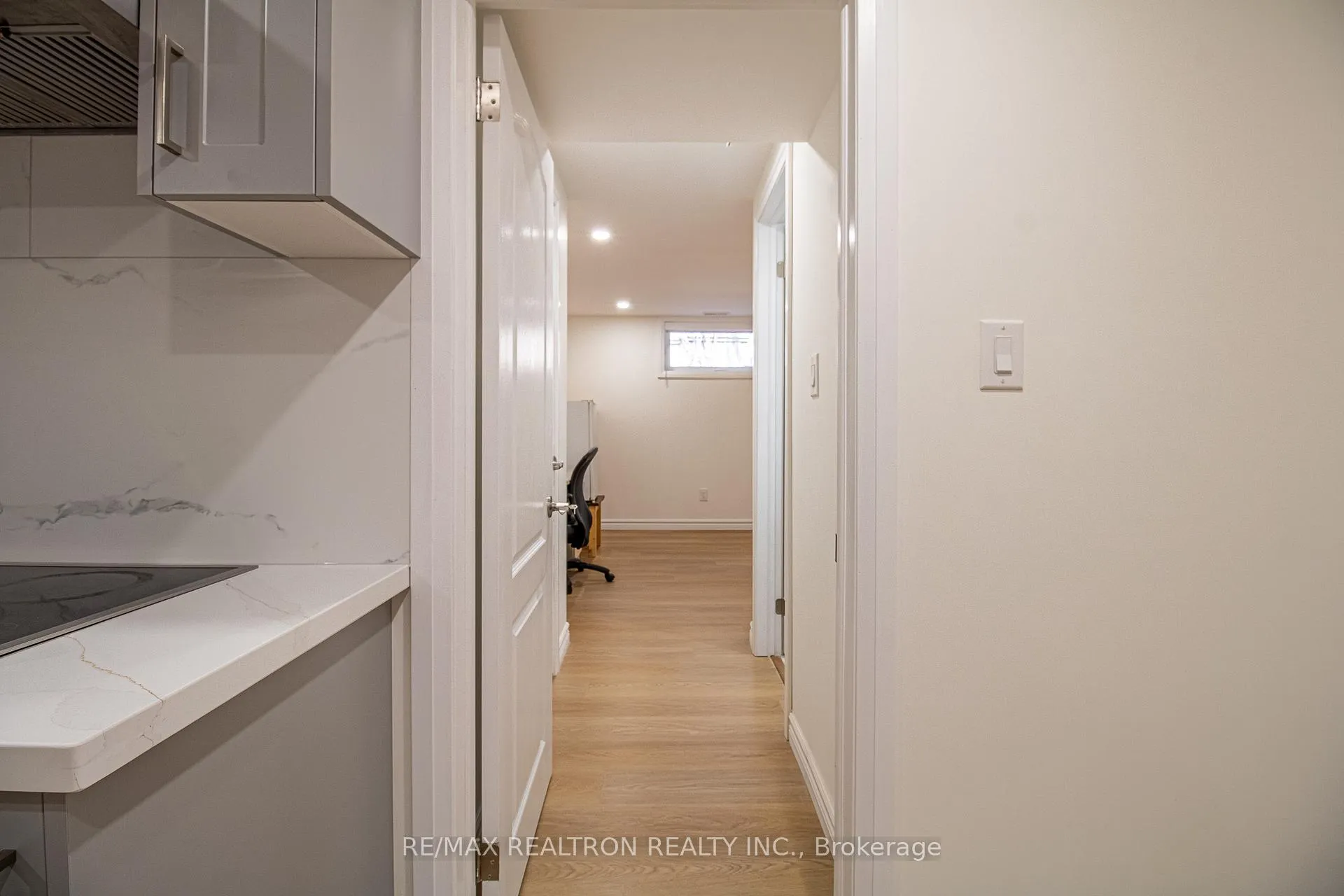 Photo 16 of Unit Lower, 96 Southdale Drive, Markham, Bullock — HOMEH