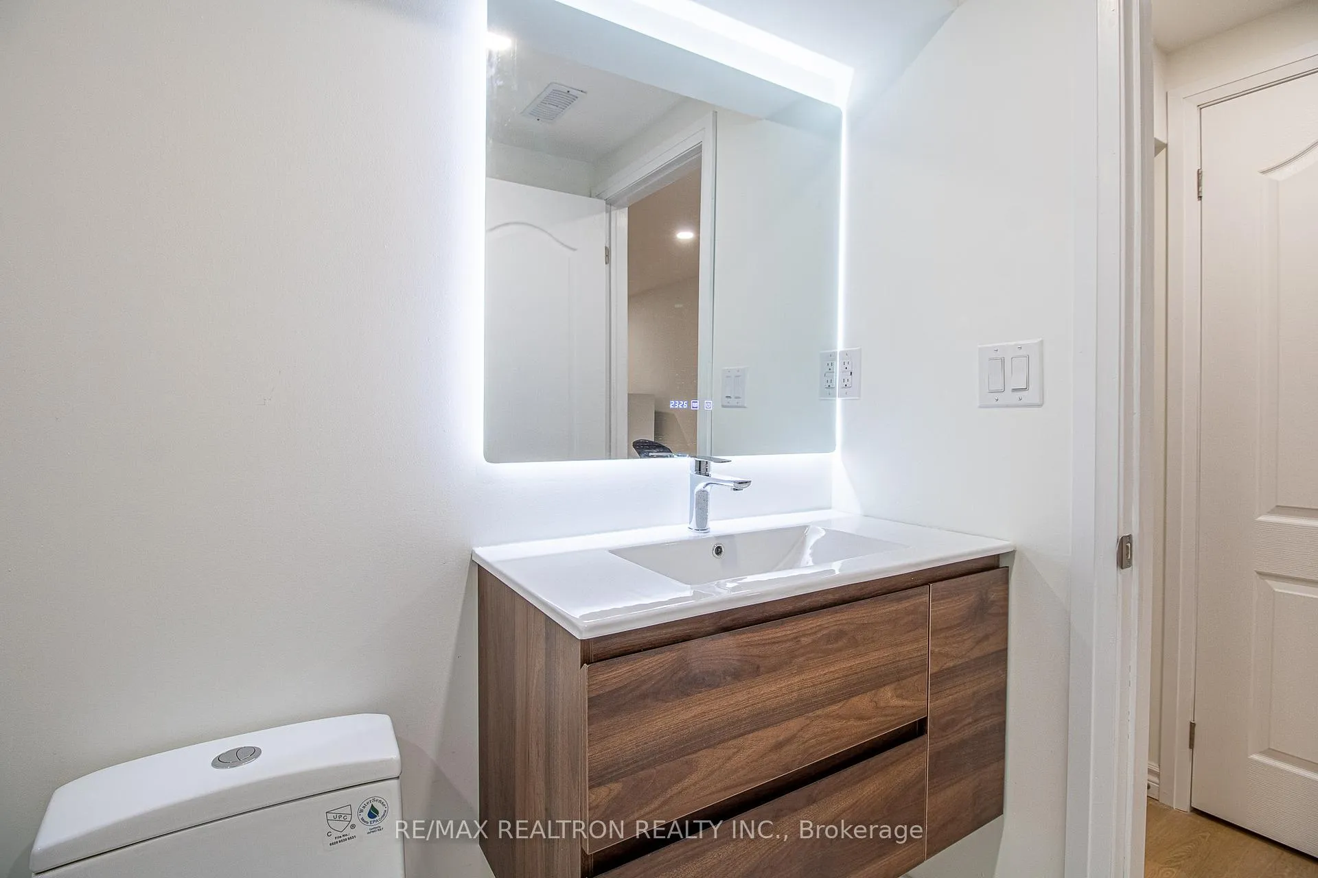 Photo 17 of Unit Lower, 96 Southdale Drive, Markham, Bullock — HOMEH