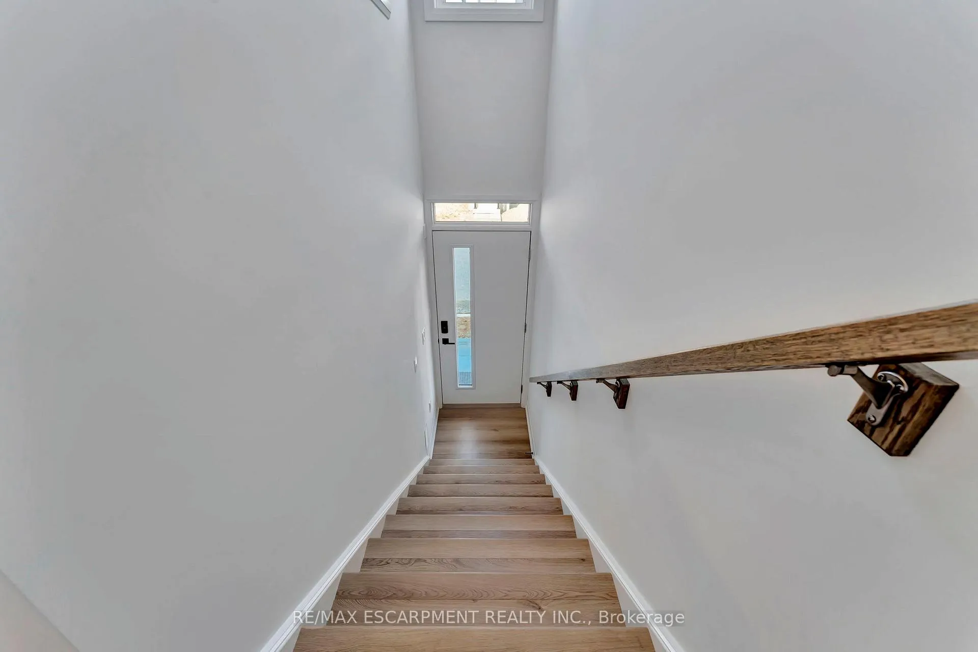 Photo 5 of Unit 90, 55 Tom Brown Drive, Brant, Paris — HOMEH