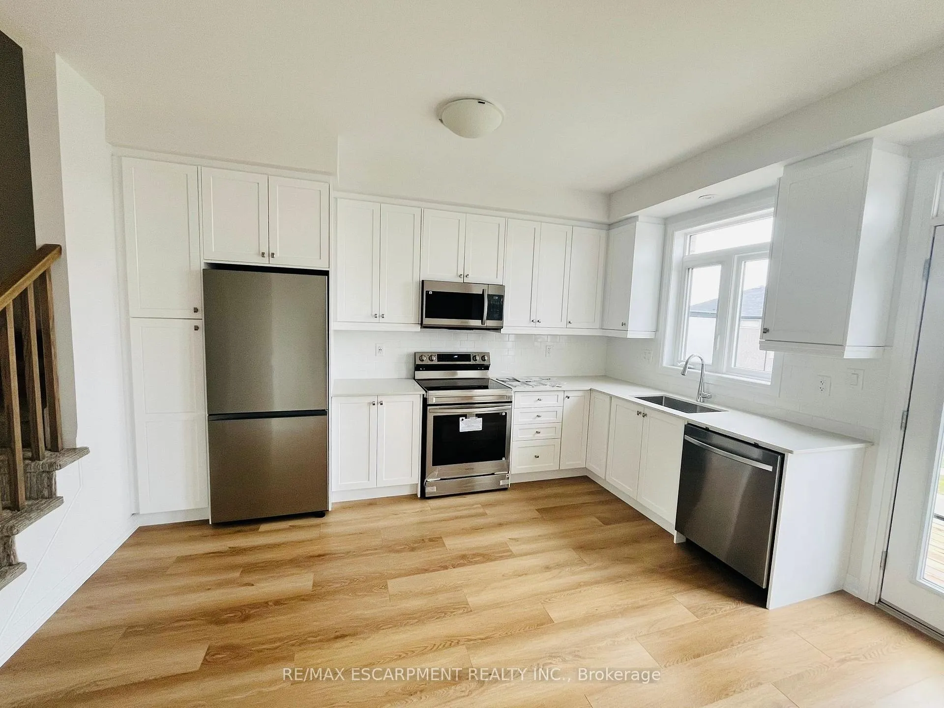 Photo 12 of Unit 90, 55 Tom Brown Drive, Brant, Paris — HOMEH