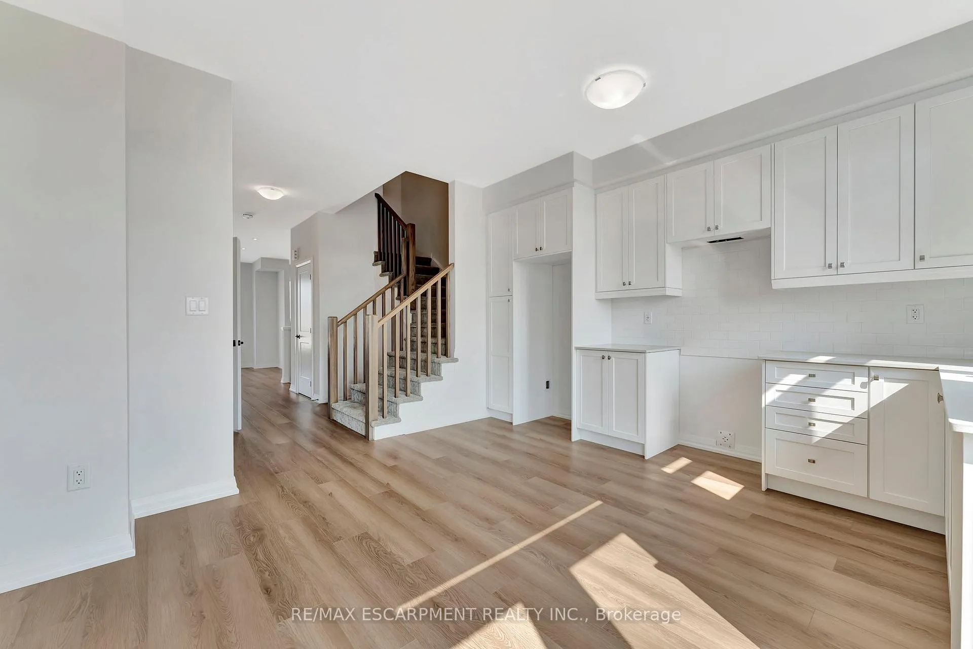 Photo 13 of Unit 90, 55 Tom Brown Drive, Brant, Paris — HOMEH