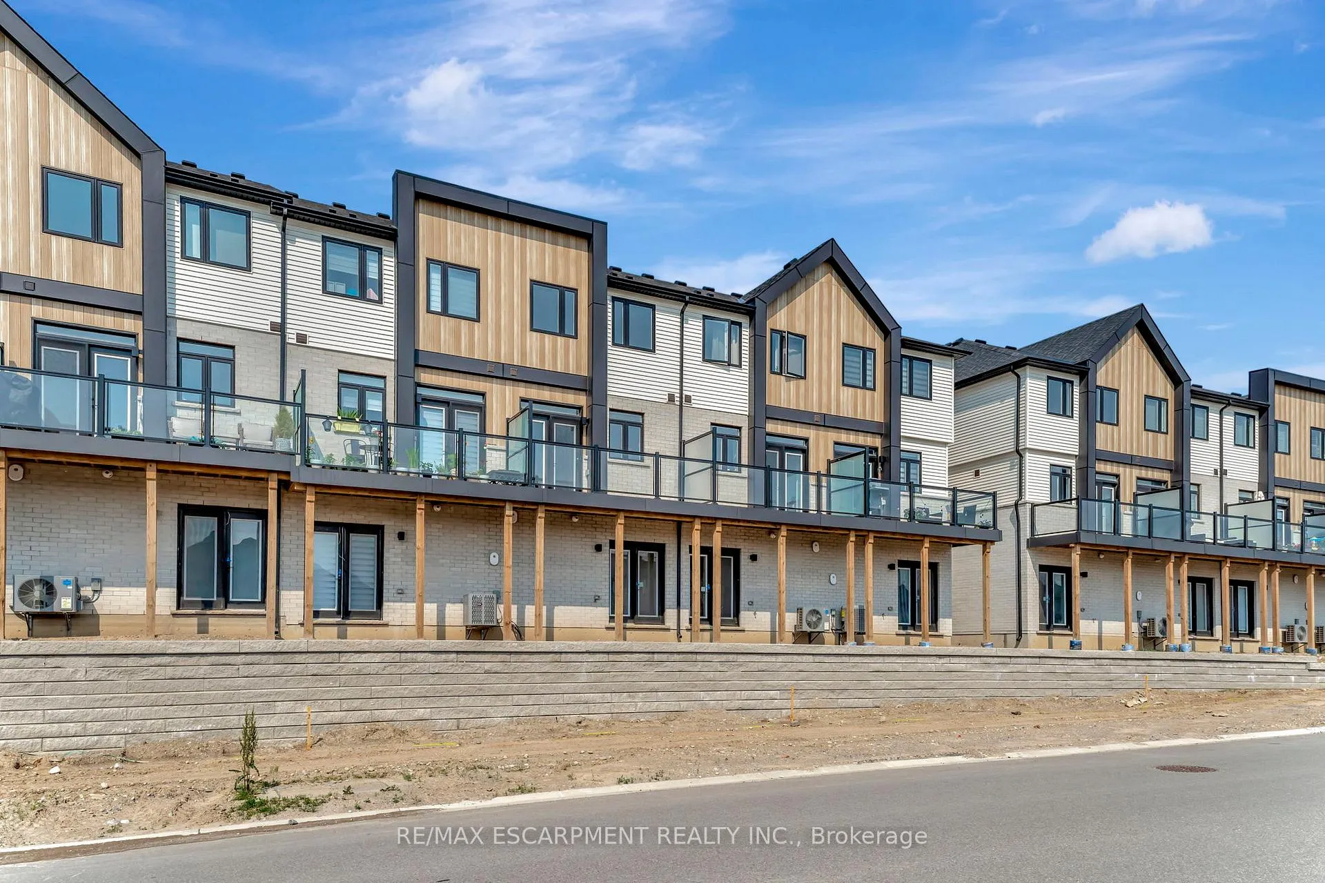Photo 41 of Unit 90, 55 Tom Brown Drive, Brant, Paris — HOMEH