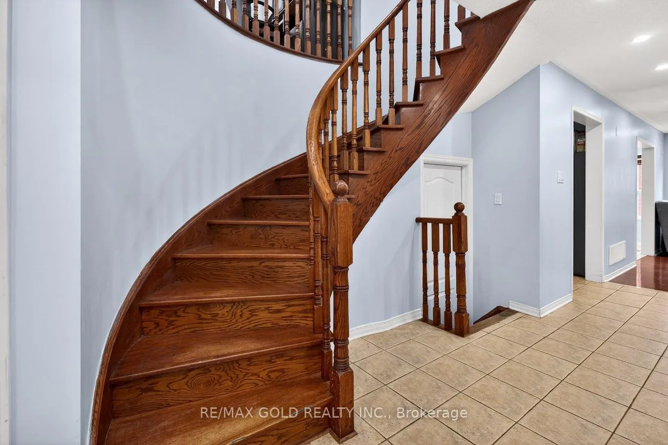 Photo 15 of 50 Ranchero Drive, Brampton, Fletcher's Meadow — HOMEH