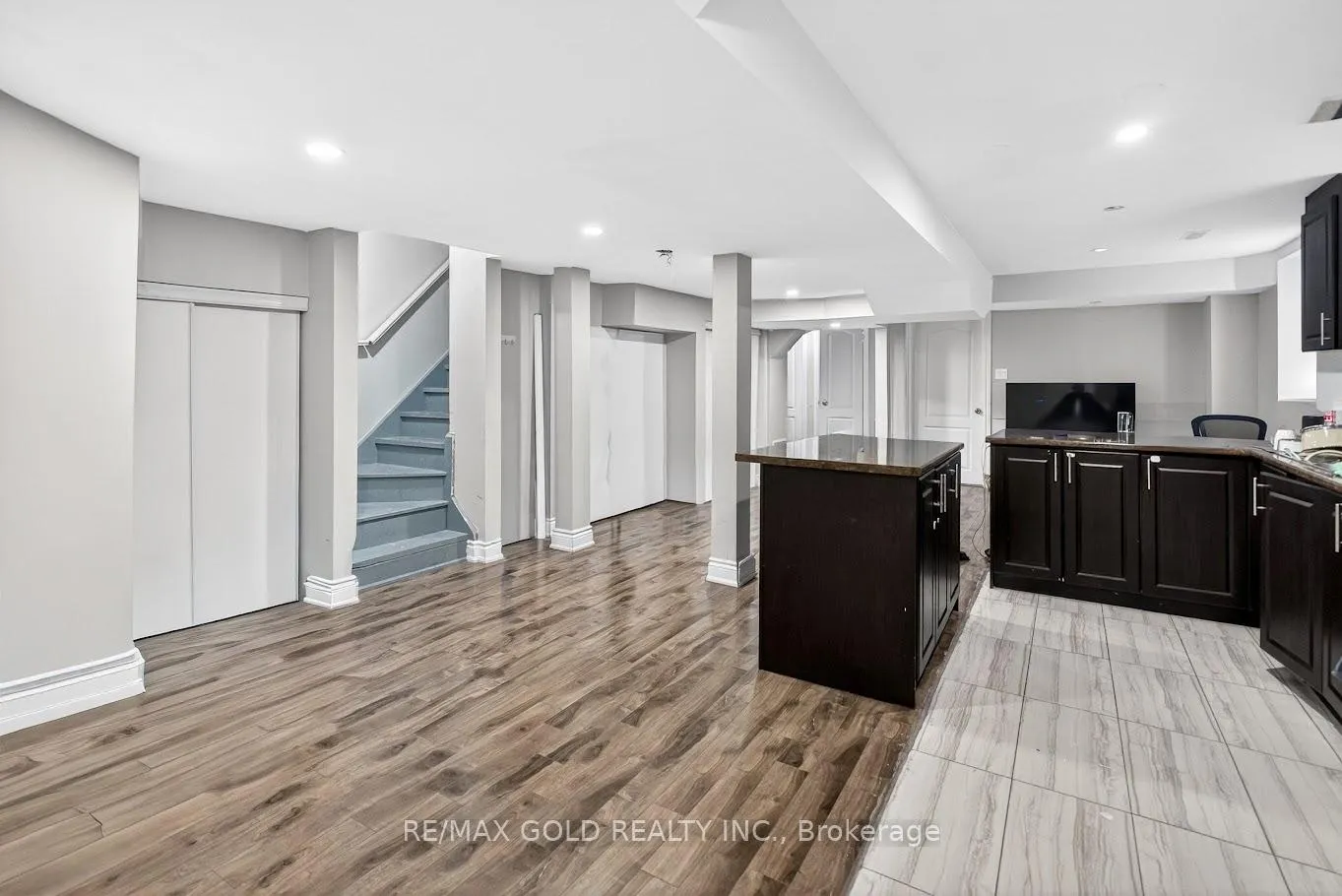 Photo 31 of 50 Ranchero Drive, Brampton, Fletcher's Meadow — HOMEH
