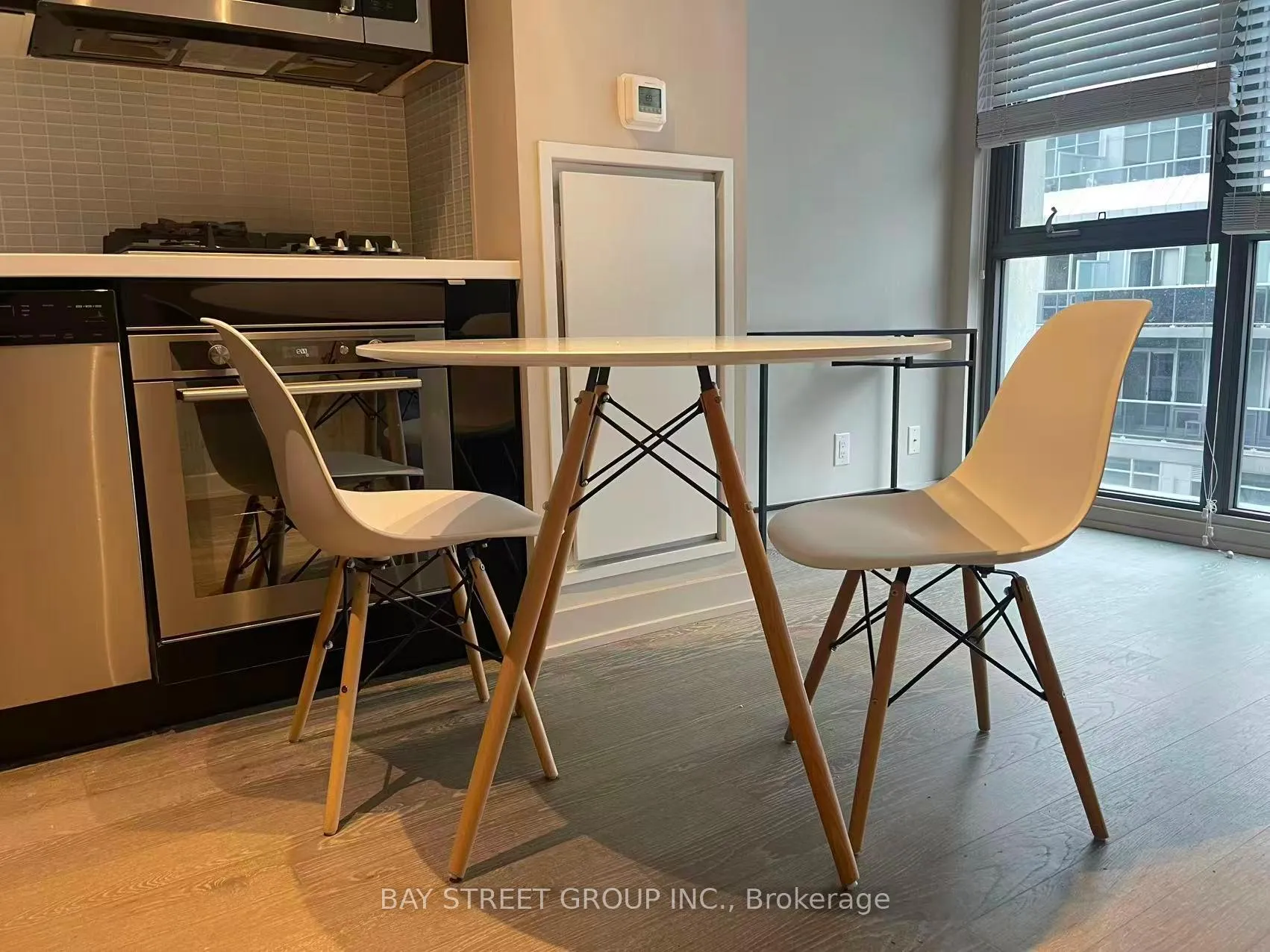 Photo 5 of Unit 811, 39 Brant Street, Toronto, Waterfront Communities — HOMEH