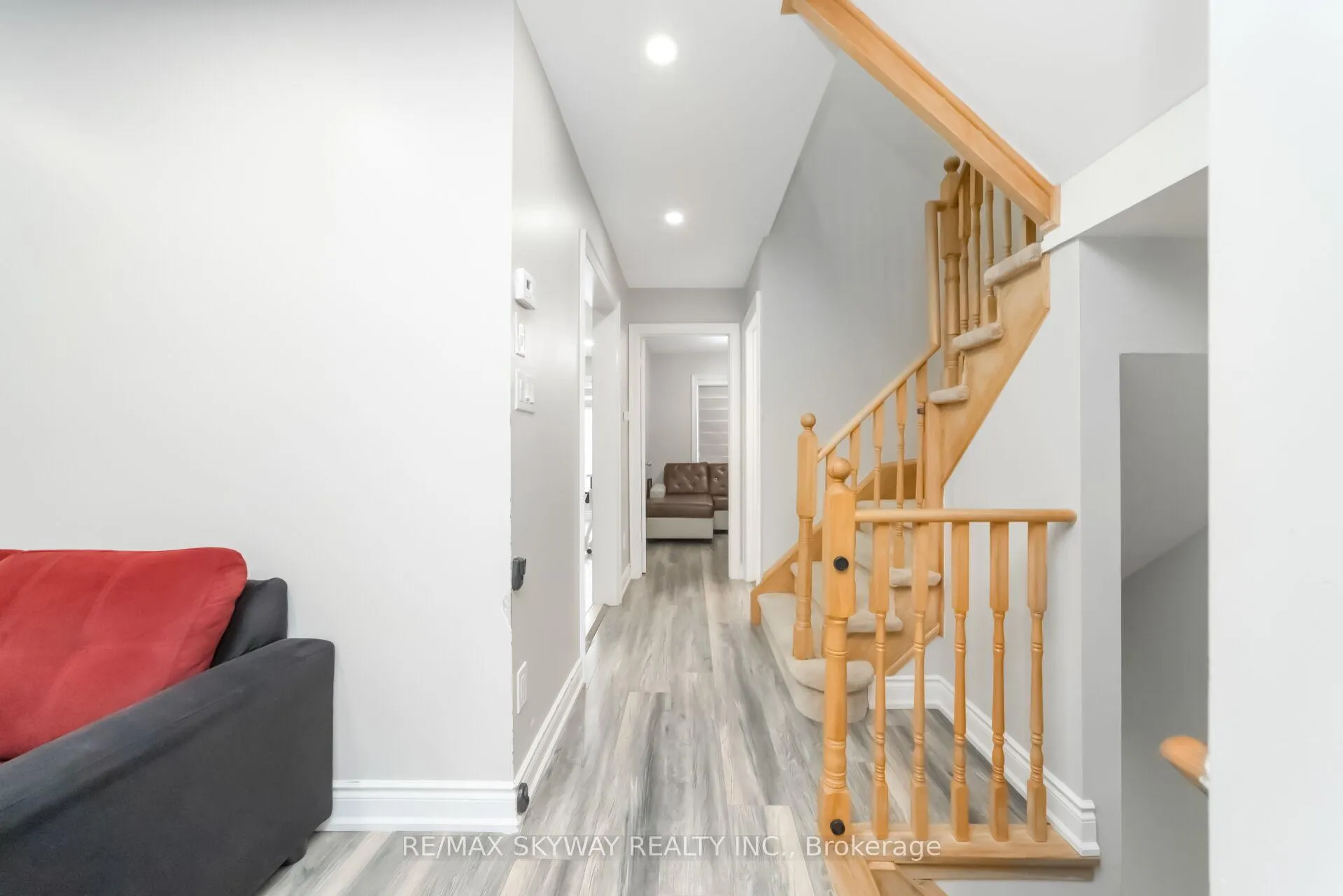 Photo 13 of 64 Bernard Avenue, Brampton, Fletcher's Creek South — HOMEH