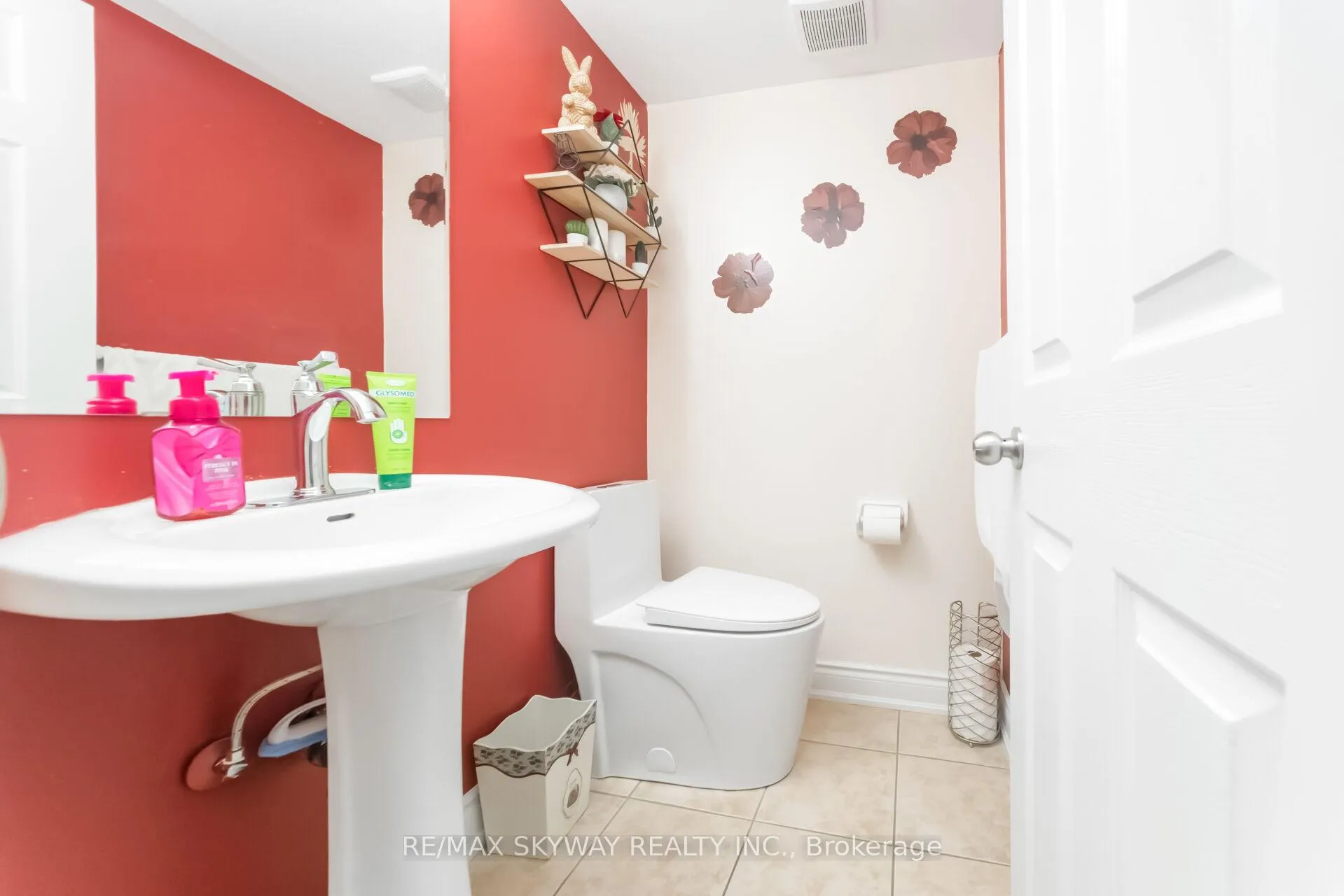 Photo 21 of 64 Bernard Avenue, Brampton, Fletcher's Creek South — HOMEH