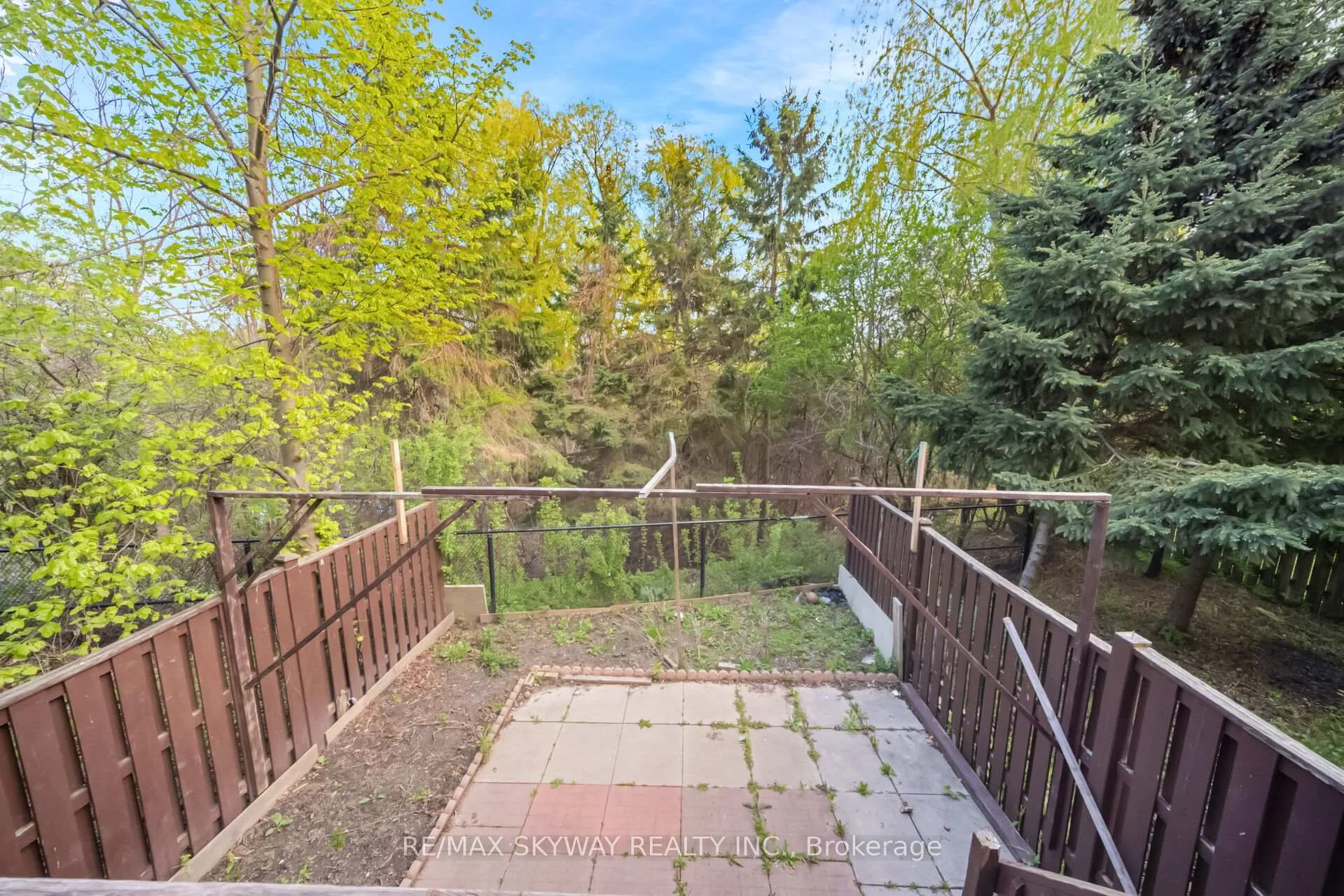 Photo 35 of 64 Bernard Avenue, Brampton, Fletcher's Creek South — HOMEH