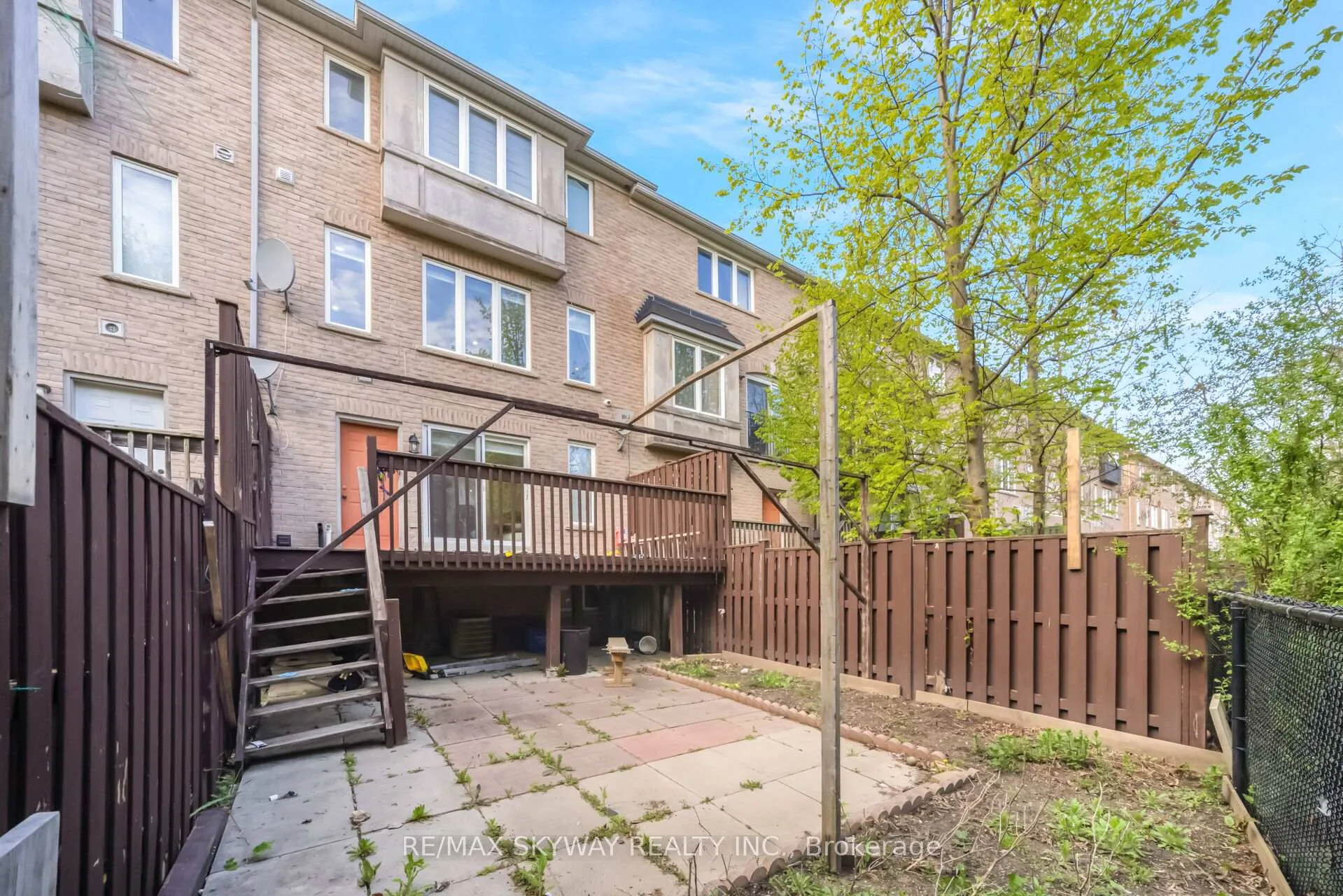 Photo 36 of 64 Bernard Avenue, Brampton, Fletcher's Creek South — HOMEH