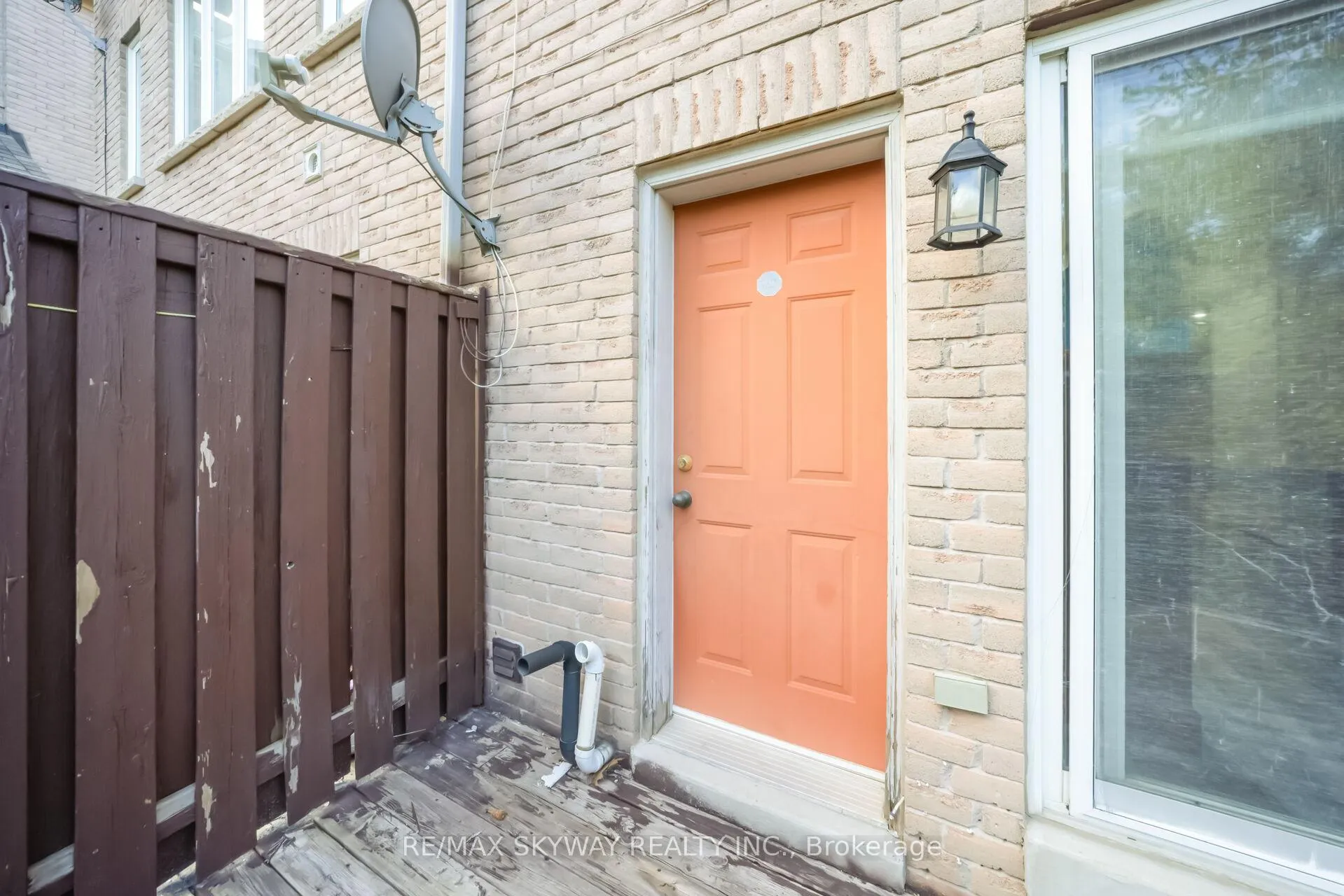 Photo 39 of 64 Bernard Avenue, Brampton, Fletcher's Creek South — HOMEH